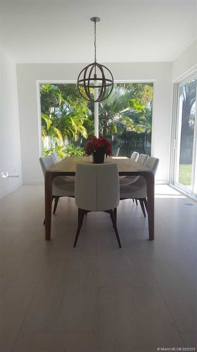 Small Image of 57 SAMANA DRIVE, Miami Number 9