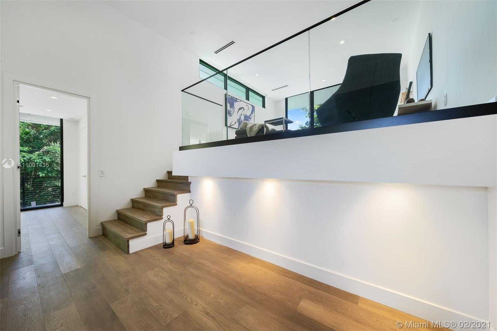 Small Image of 4701 SOUTH WEST 74TH ST, Miami Number 28