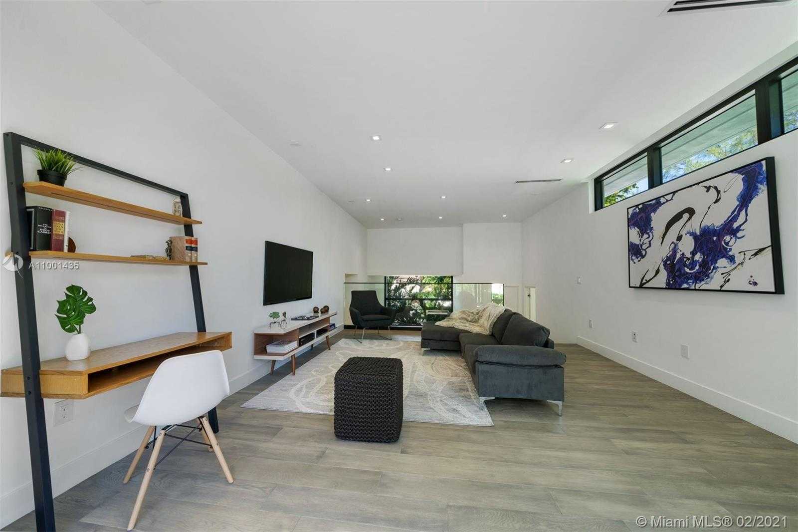 Small Image of 4701 SOUTH WEST 74TH ST, Miami Number 32