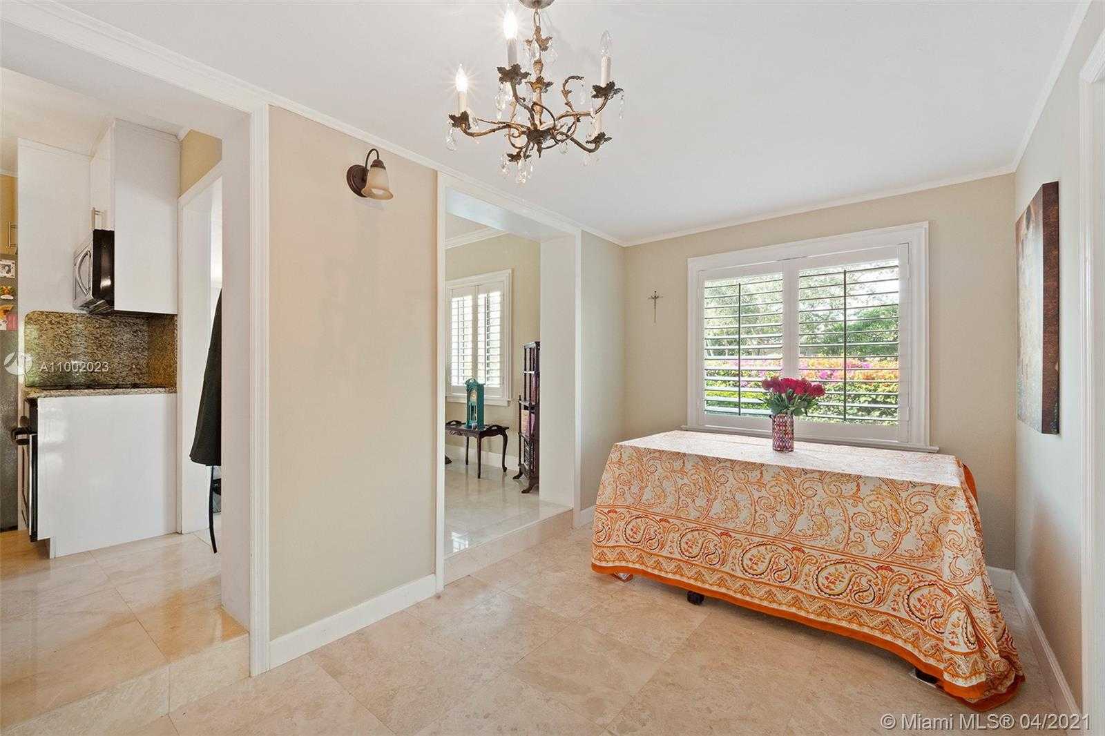 Small Image of 6291 SOUTH WEST 42ND ST, South Miami Number 11