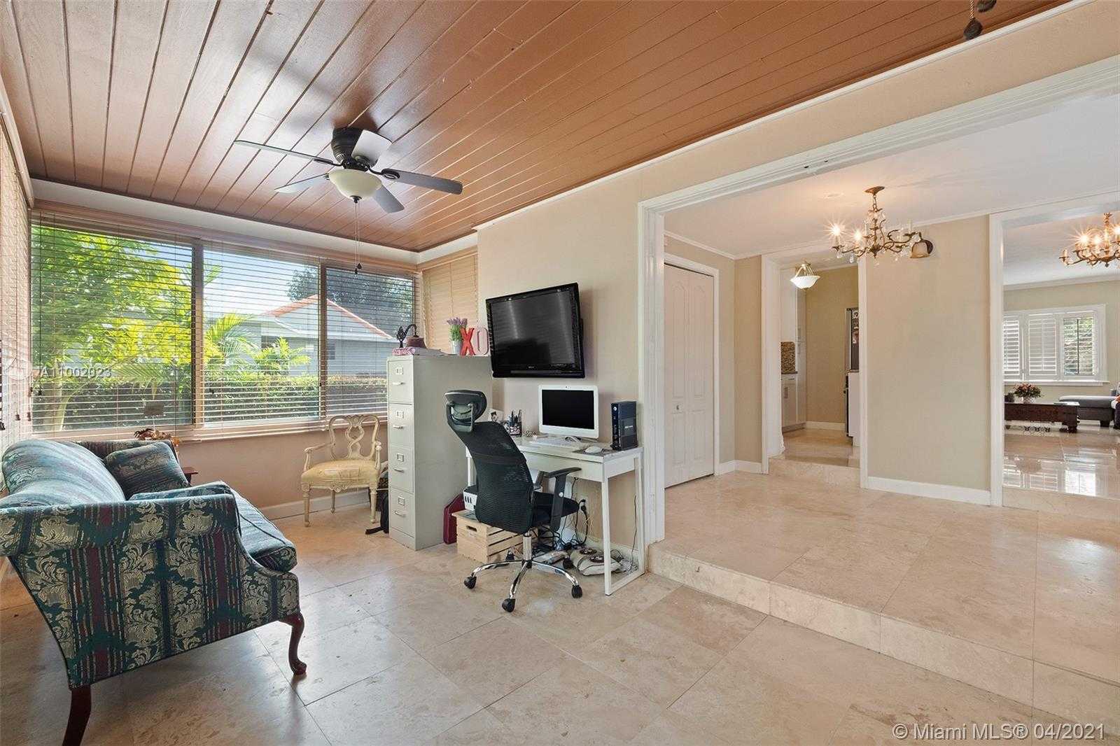 Small Image of 6291 SOUTH WEST 42ND ST, South Miami Number 12