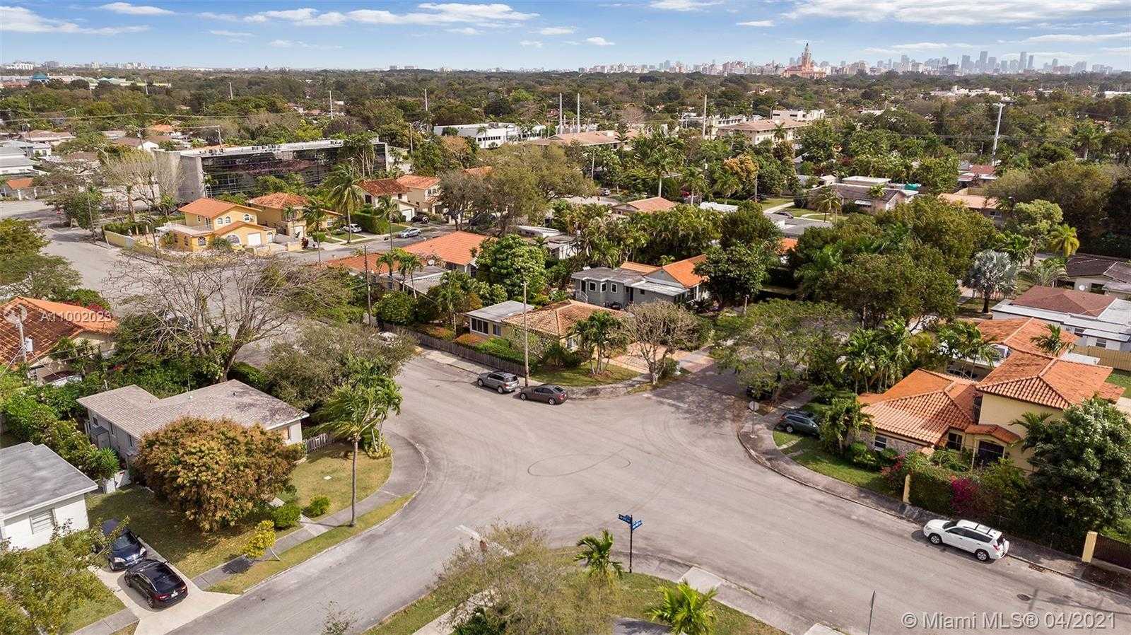 Small Image of 6291 SOUTH WEST 42ND ST, South Miami Number 18