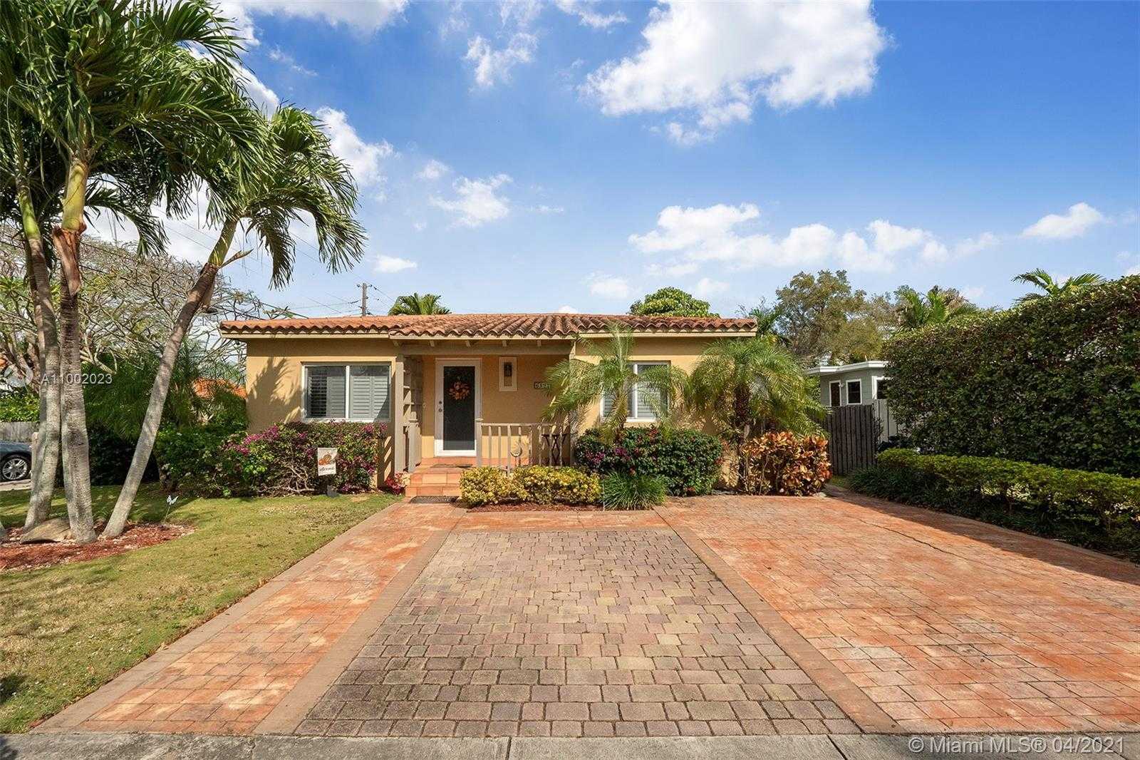 Small Image of 6291 SOUTH WEST 42ND ST, South Miami Number 2