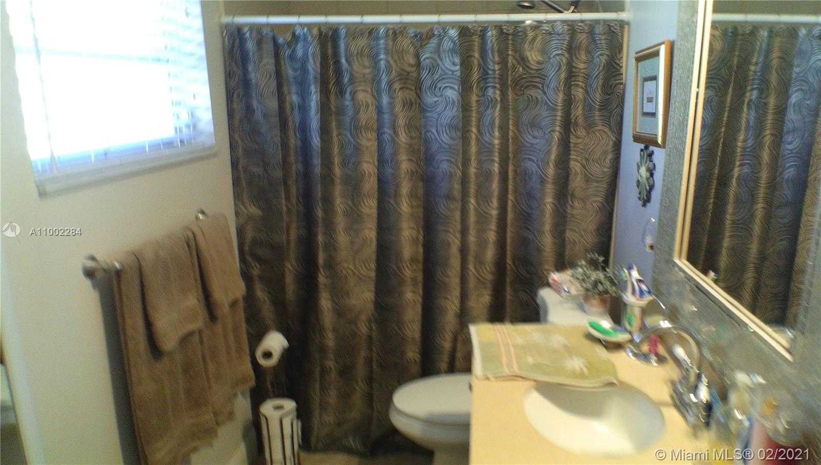 Small Image of 6718 NORTH WEST 70TH CT, Tamarac Number 20