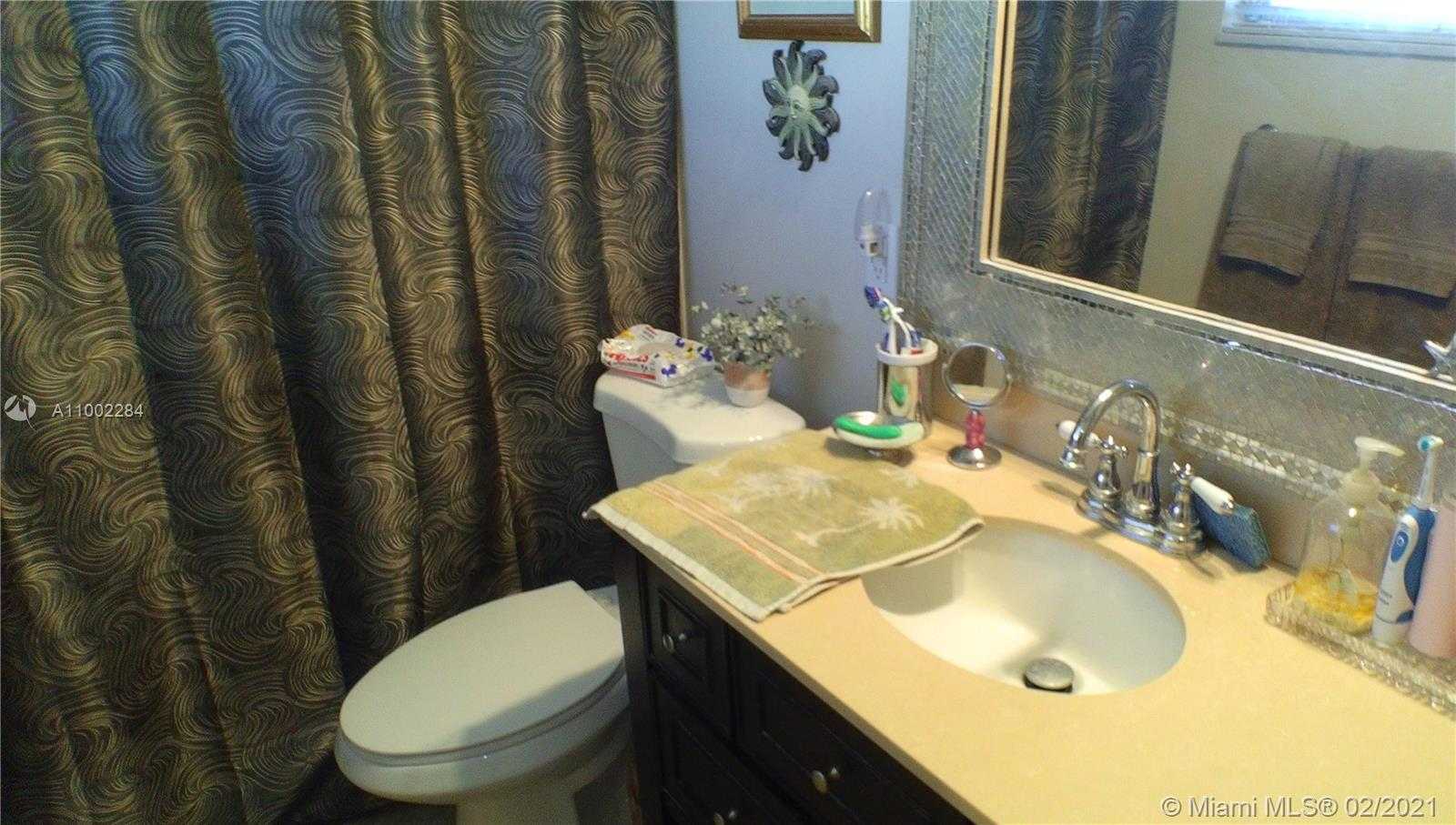 Small Image of 6718 NORTH WEST 70TH CT, Tamarac Number 21