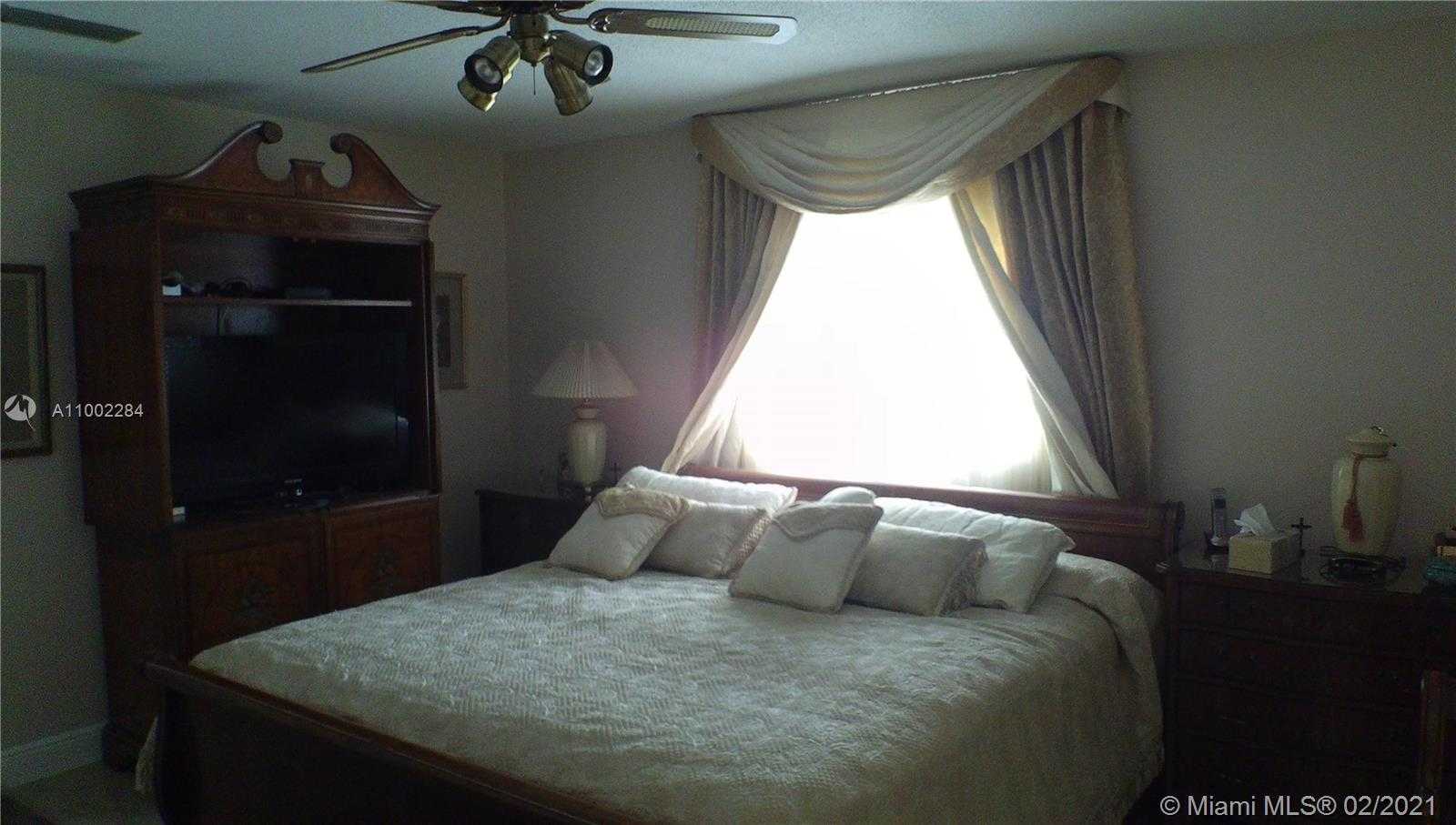 Small Image of 6718 NORTH WEST 70TH CT, Tamarac Number 24