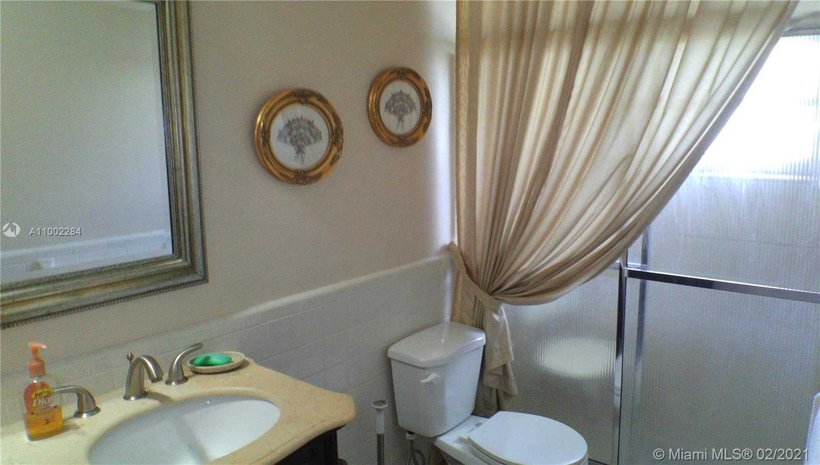 Small Image of 6718 NORTH WEST 70TH CT, Tamarac Number 28