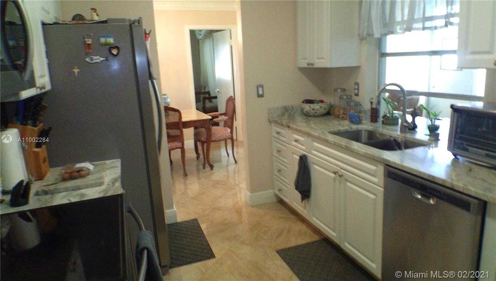 Small Image of 6718 NORTH WEST 70TH CT, Tamarac Number 4
