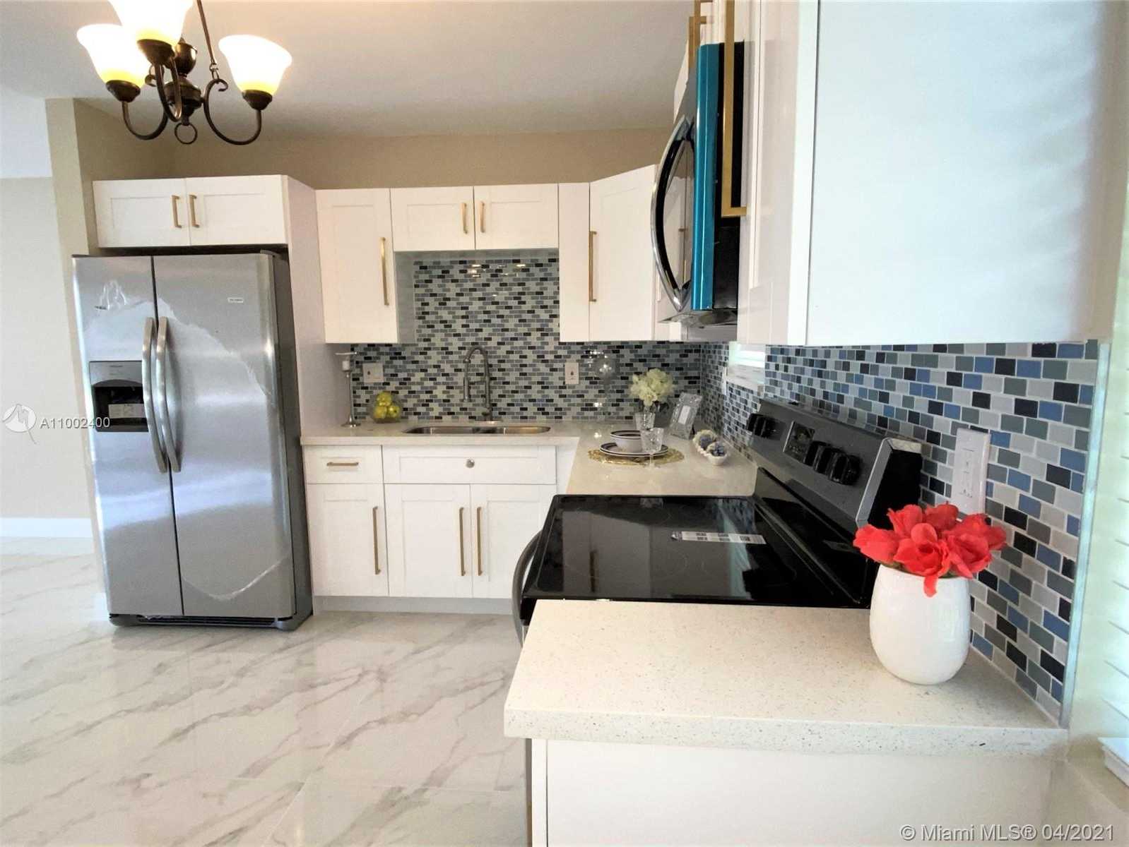 Small Image of 6895 BROADVIEW BLVD, North Lauderdale Number 15