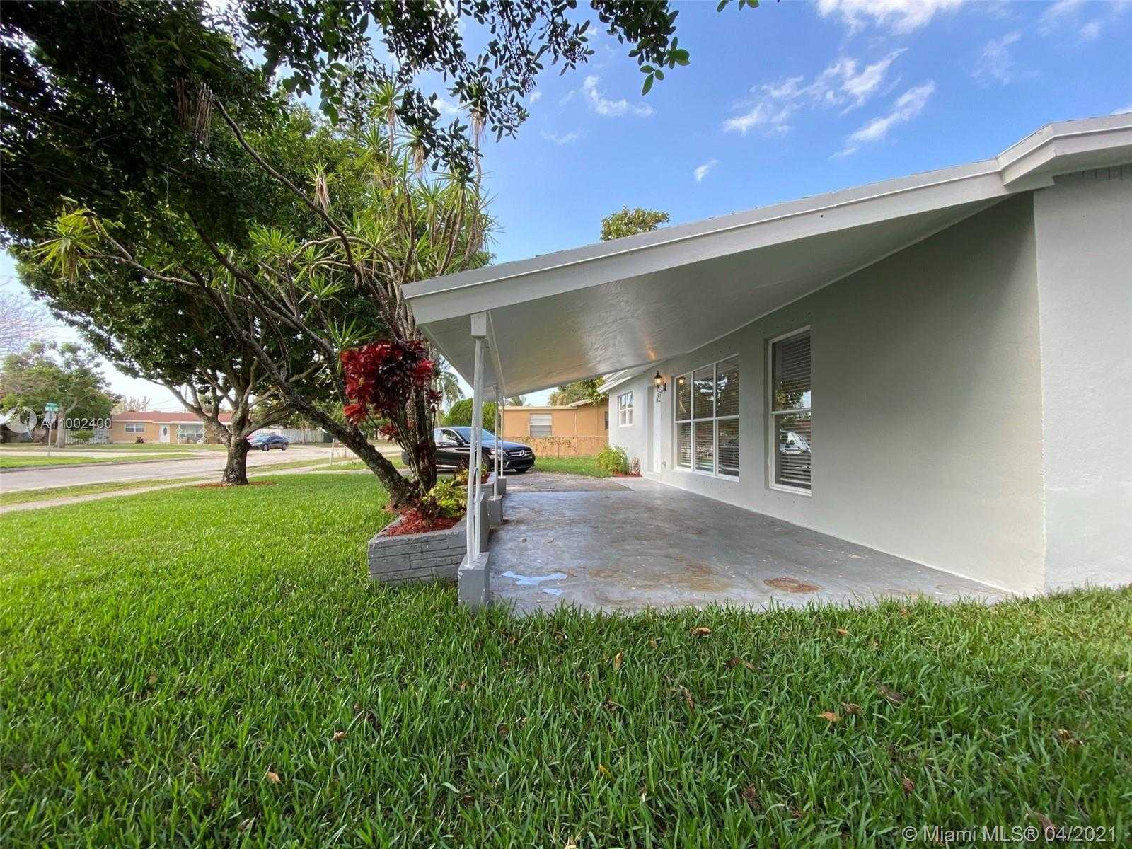Small Image of 6895 BROADVIEW BLVD, North Lauderdale Number 3