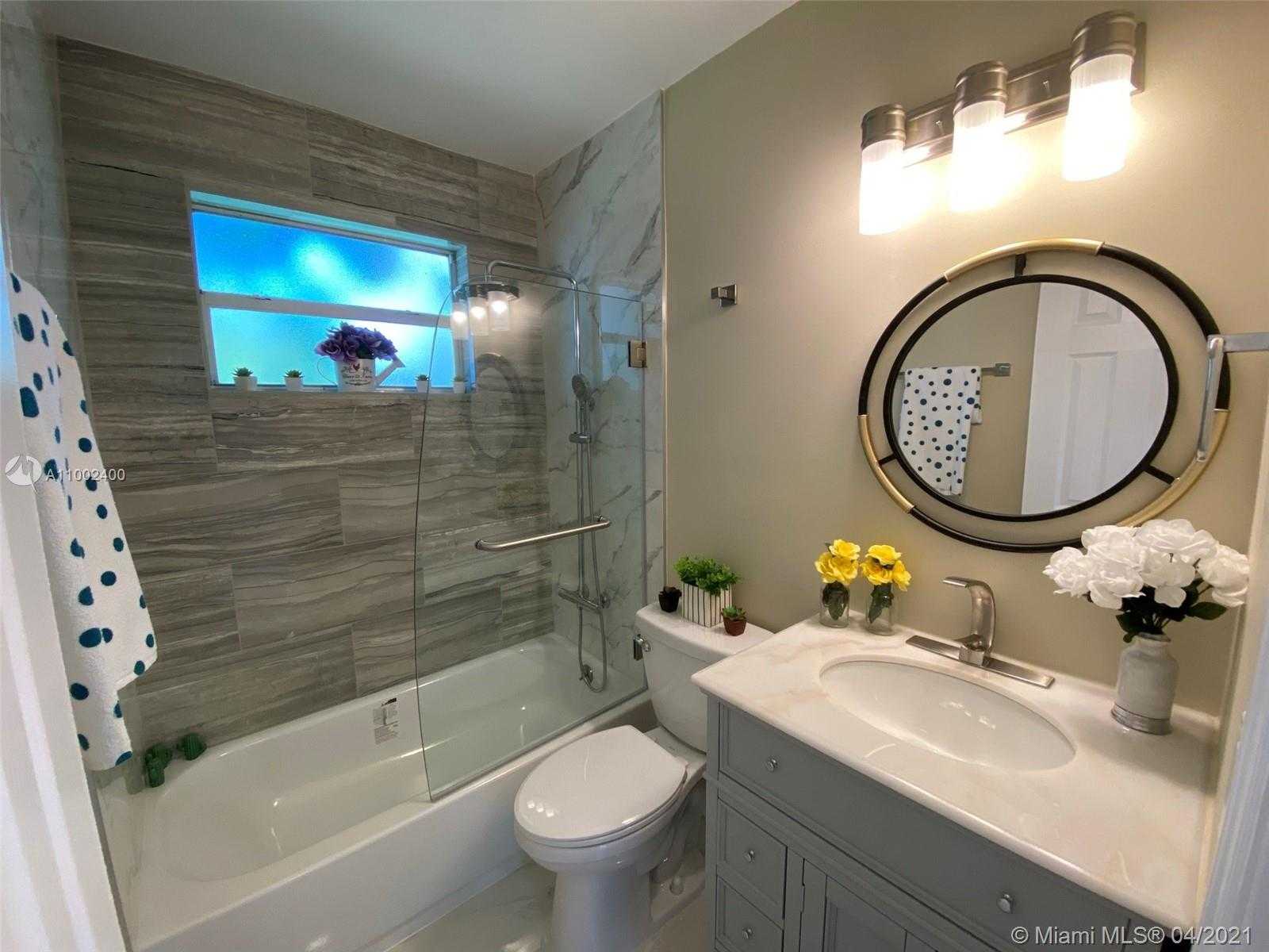 Small Image of 6895 BROADVIEW BLVD, North Lauderdale Number 38