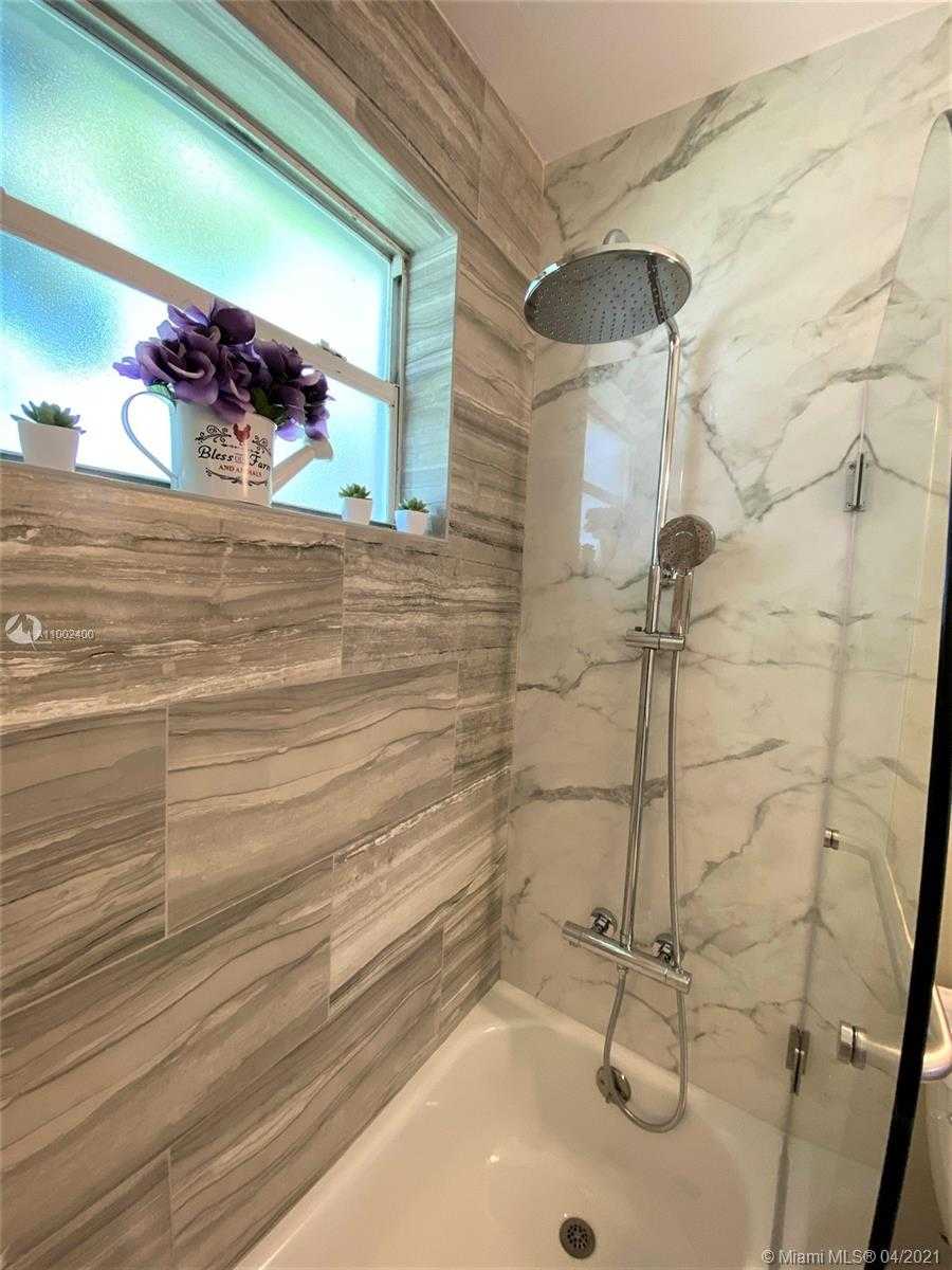 Small Image of 6895 BROADVIEW BLVD, North Lauderdale Number 39
