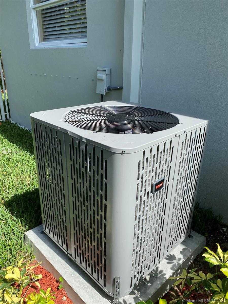 Small Image of 6895 BROADVIEW BLVD, North Lauderdale Number 47