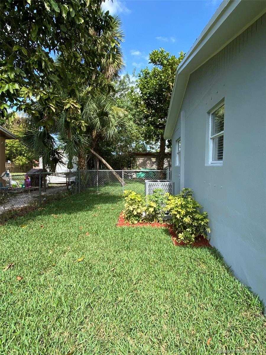 Small Image of 6895 BROADVIEW BLVD, North Lauderdale Number 54