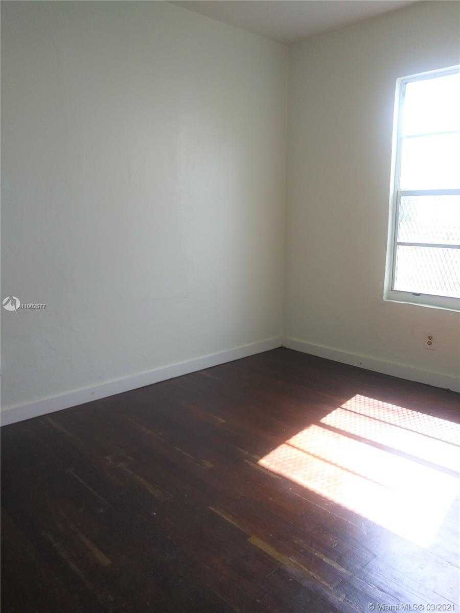 Small Image of 3324 NORTH WEST 10TH AVE, Miami Number 11