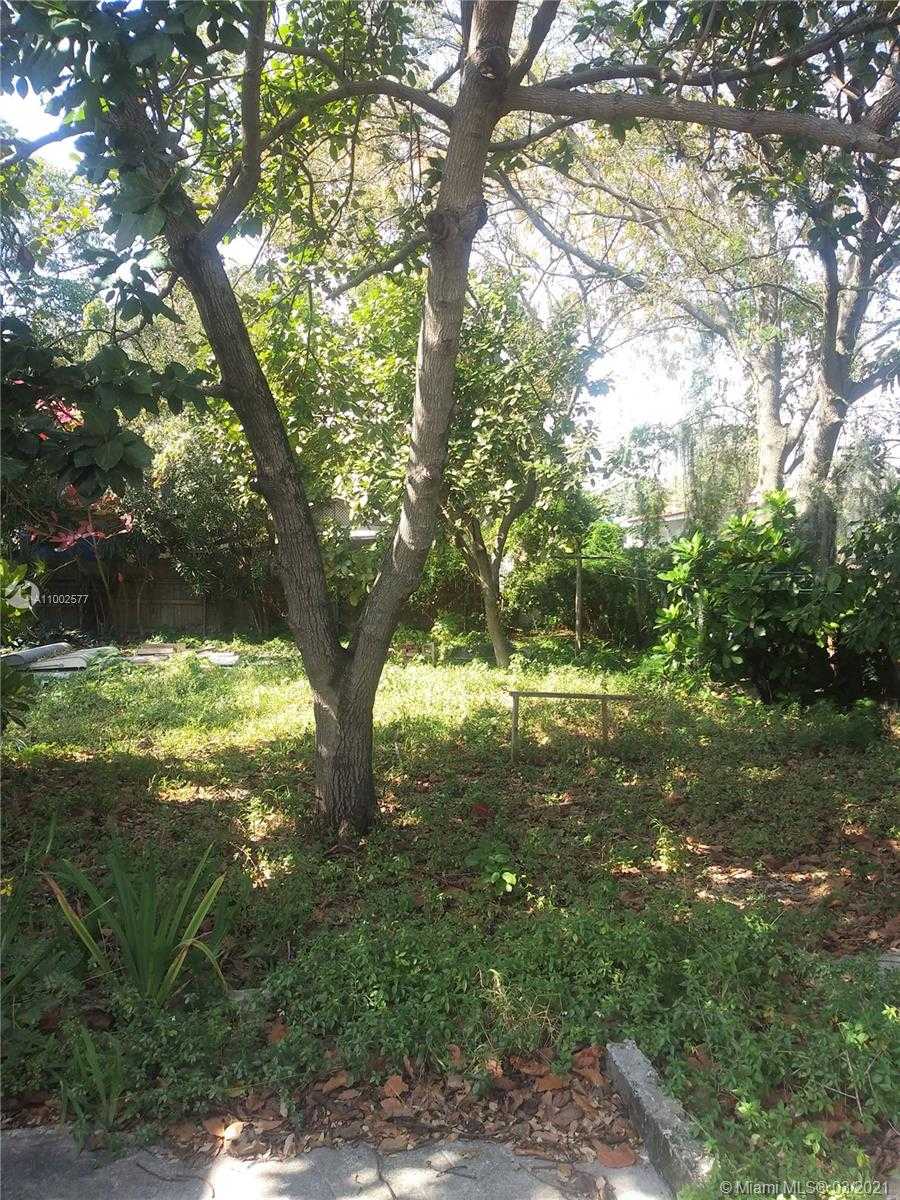 Small Image of 3324 NORTH WEST 10TH AVE, Miami Number 15