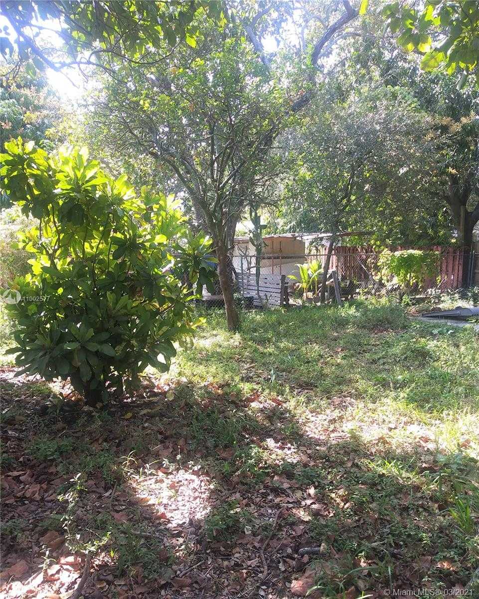 Small Image of 3324 NORTH WEST 10TH AVE, Miami Number 17