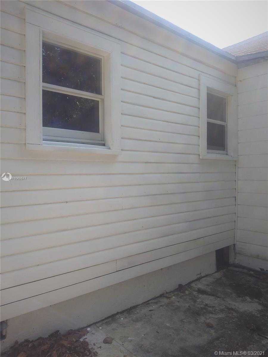 Small Image of 3324 NORTH WEST 10TH AVE, Miami Number 23