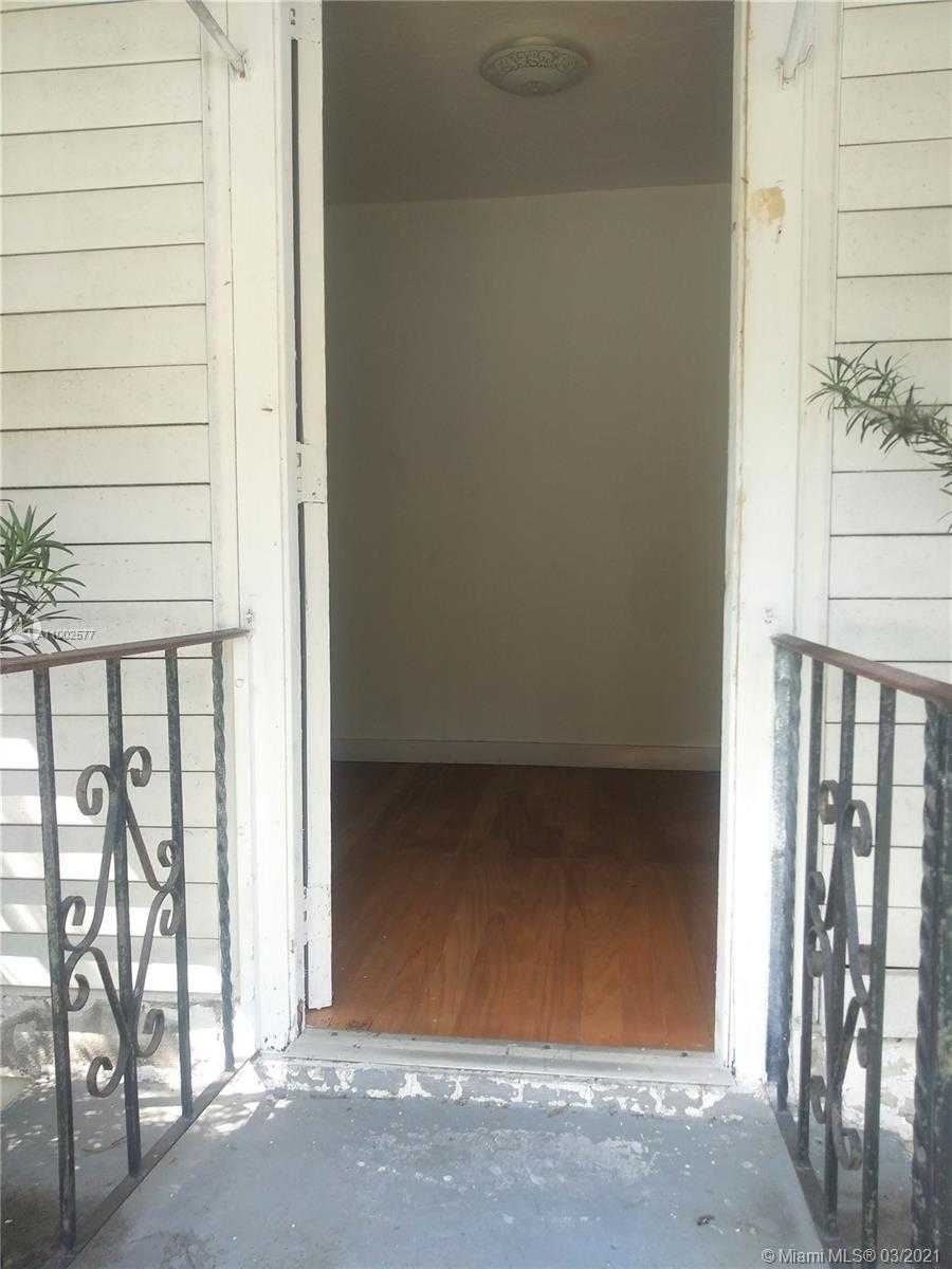 Small Image of 3324 NORTH WEST 10TH AVE, Miami Number 4