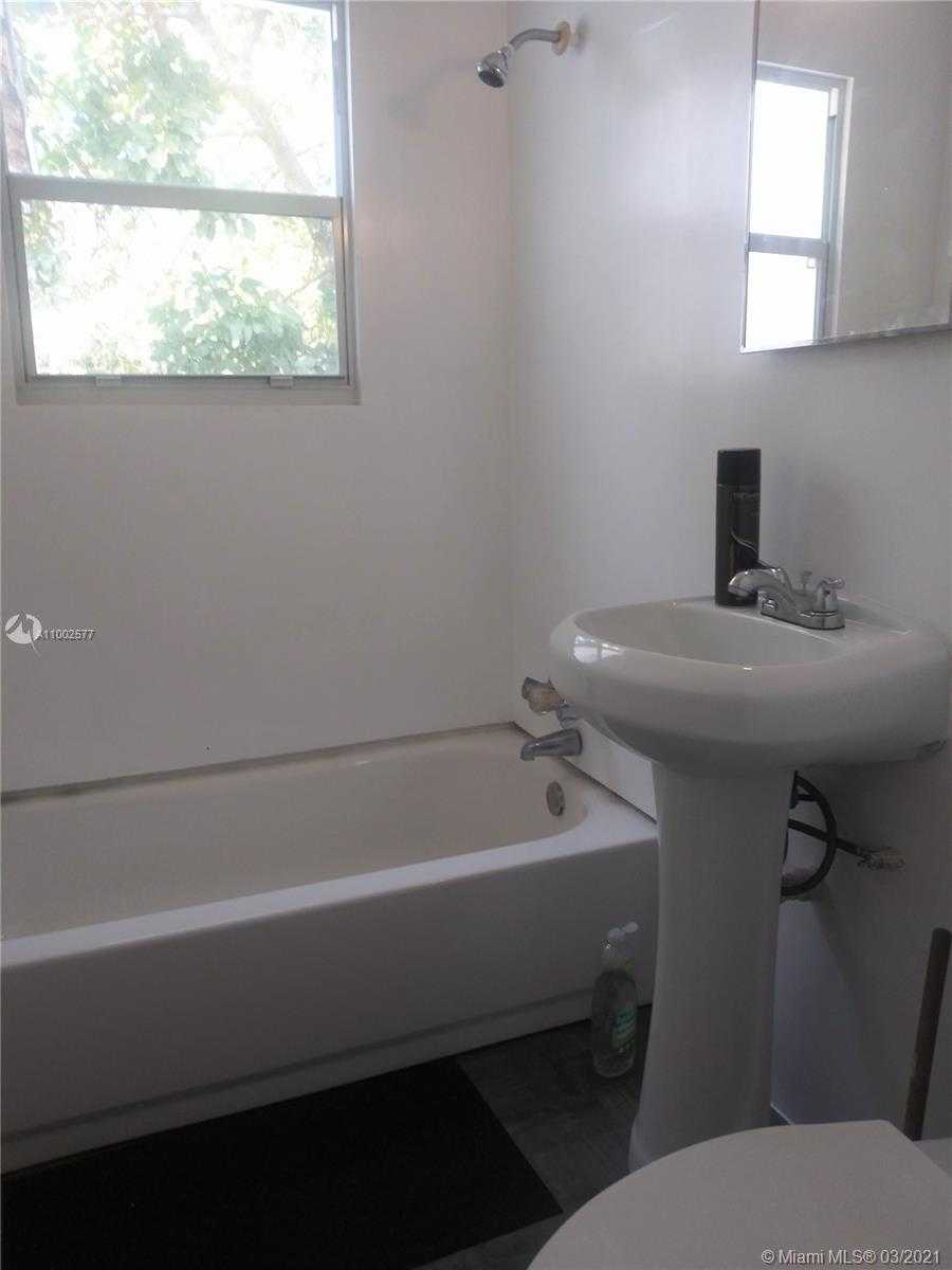 Small Image of 3324 NORTH WEST 10TH AVE, Miami Number 9