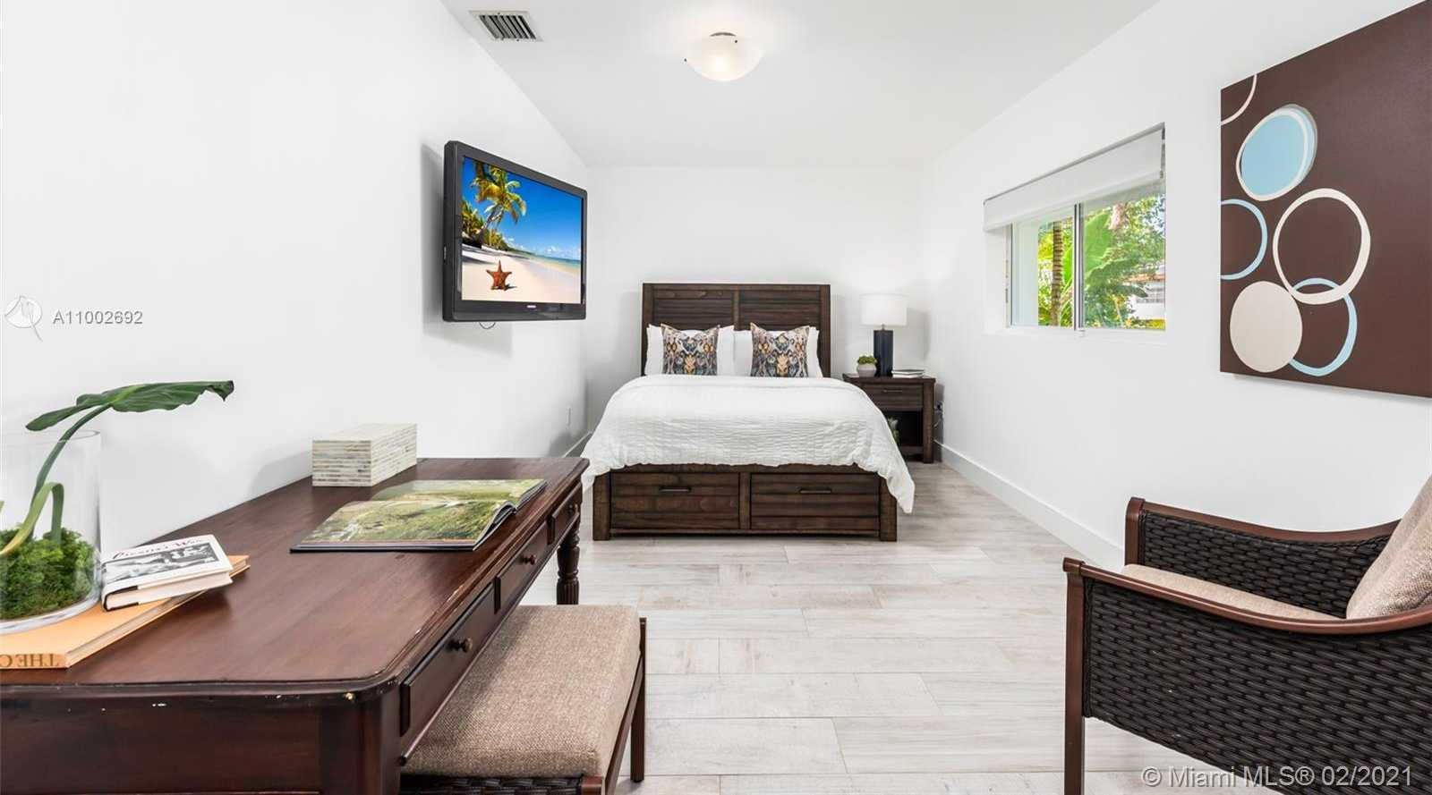 Small Image of 3500 EAST GLENCOE ST, Miami Number 14