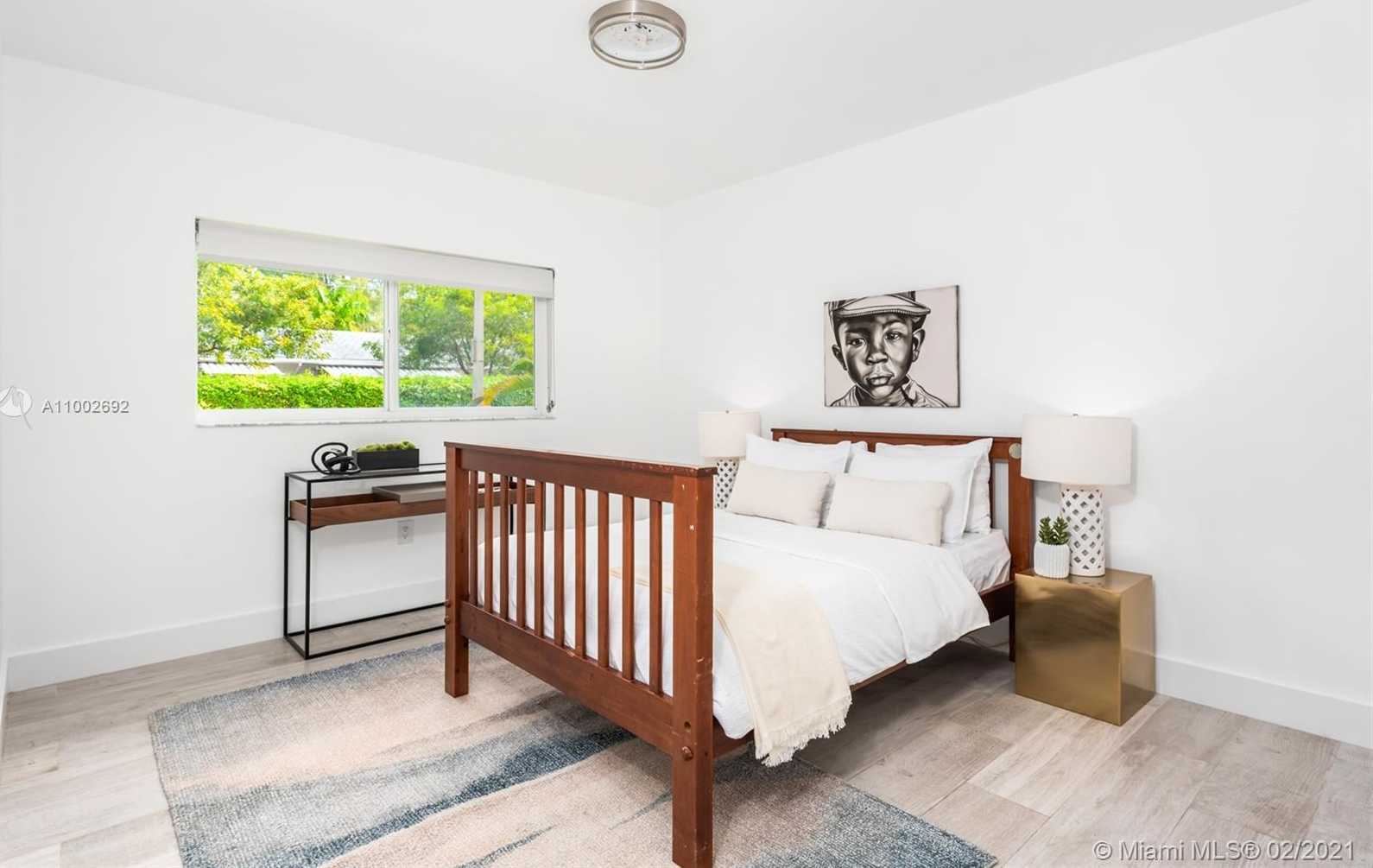 Small Image of 3500 EAST GLENCOE ST, Miami Number 16