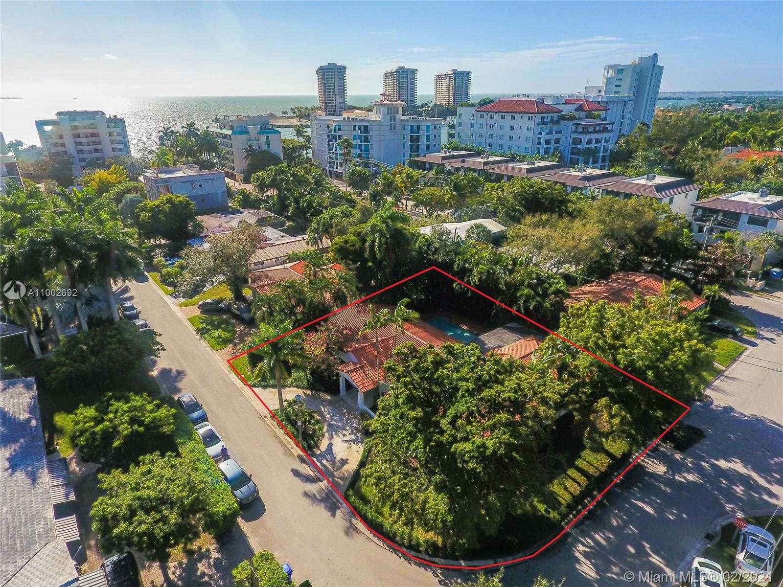 Small Image of 3500 EAST GLENCOE ST, Miami Number 22
