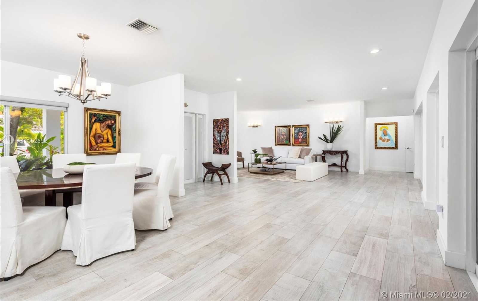 Small Image of 3500 EAST GLENCOE ST, Miami Number 3