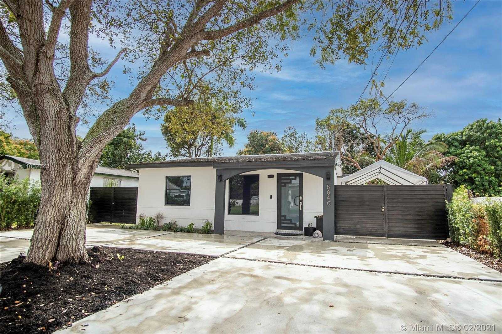 Small Image of 8840 SOUTH WEST 126TH TER, Miami Number 2