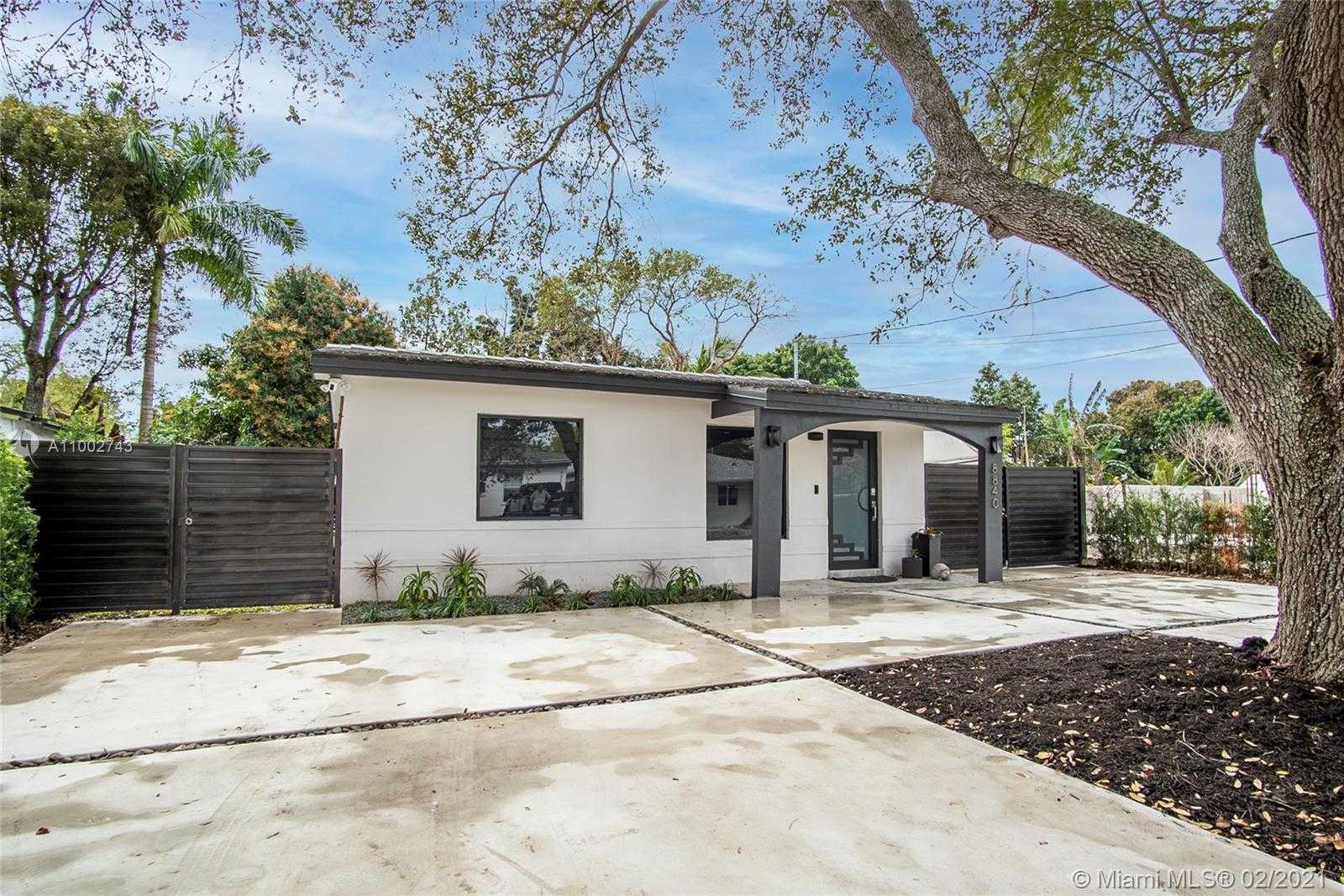 Small Image of 8840 SOUTH WEST 126TH TER, Miami Number 5