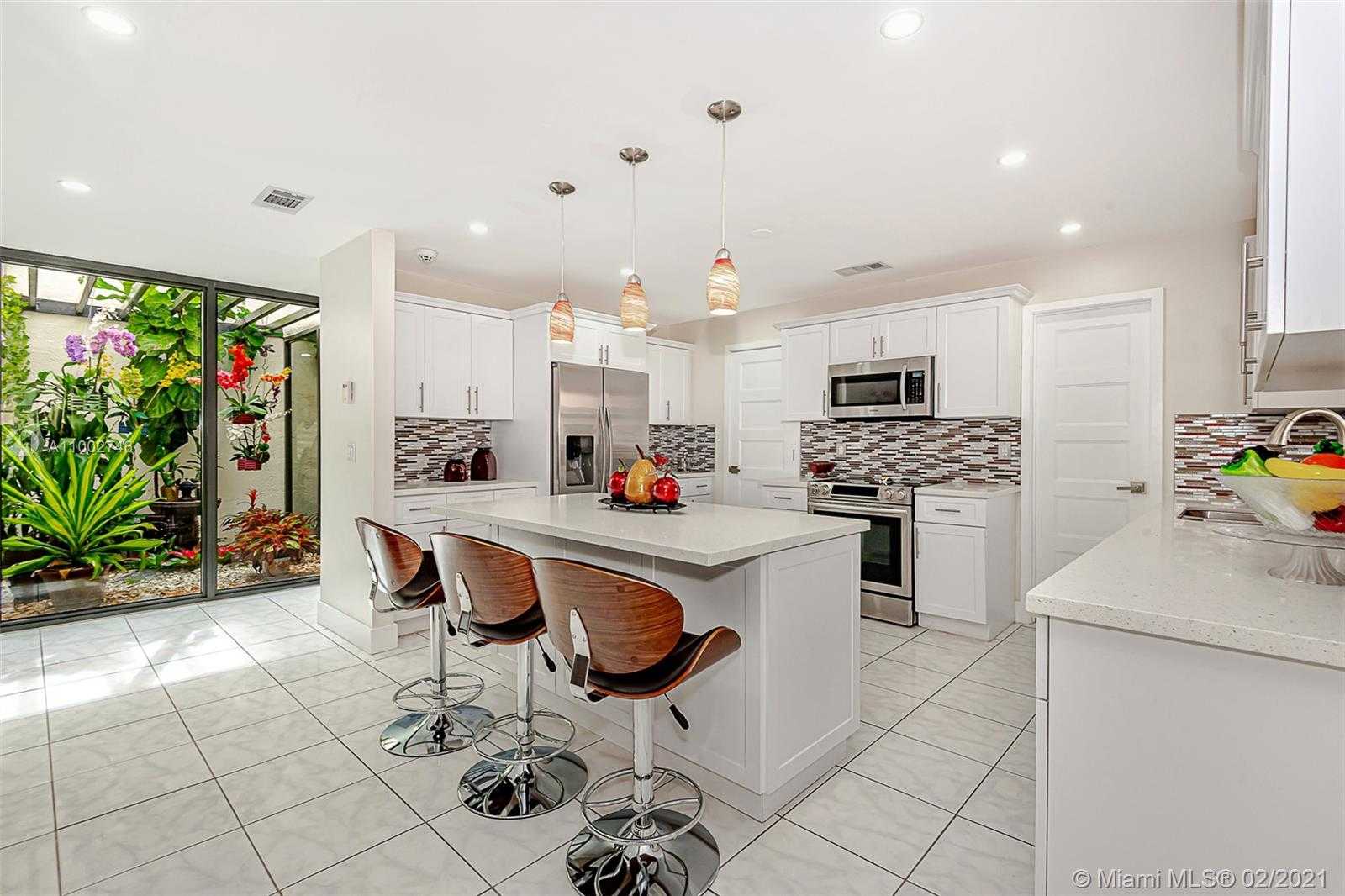 Small Image of 8113 NORTH WEST 163RD TER, Miami Lakes Number 12