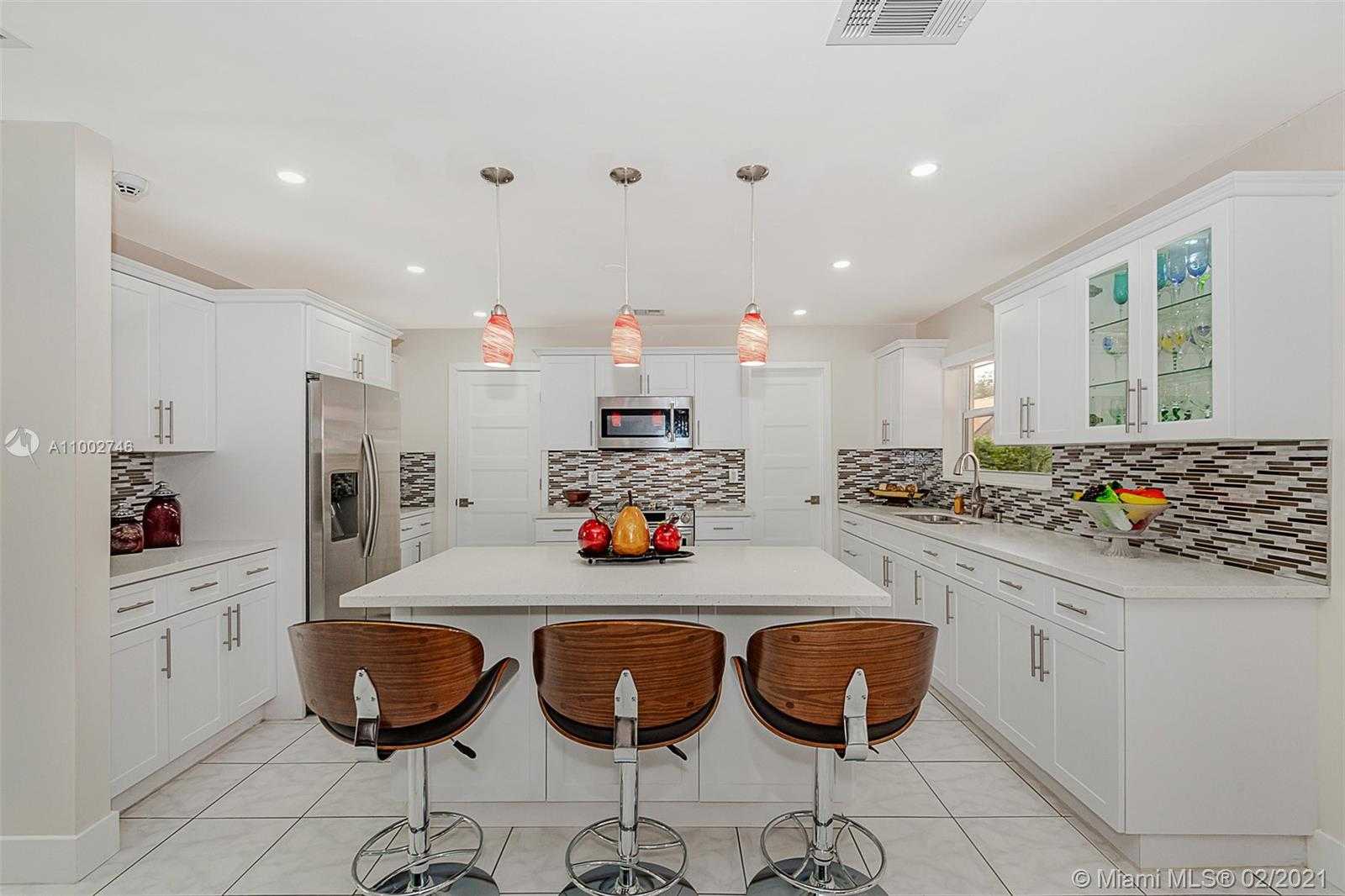 Small Image of 8113 NORTH WEST 163RD TER, Miami Lakes Number 13