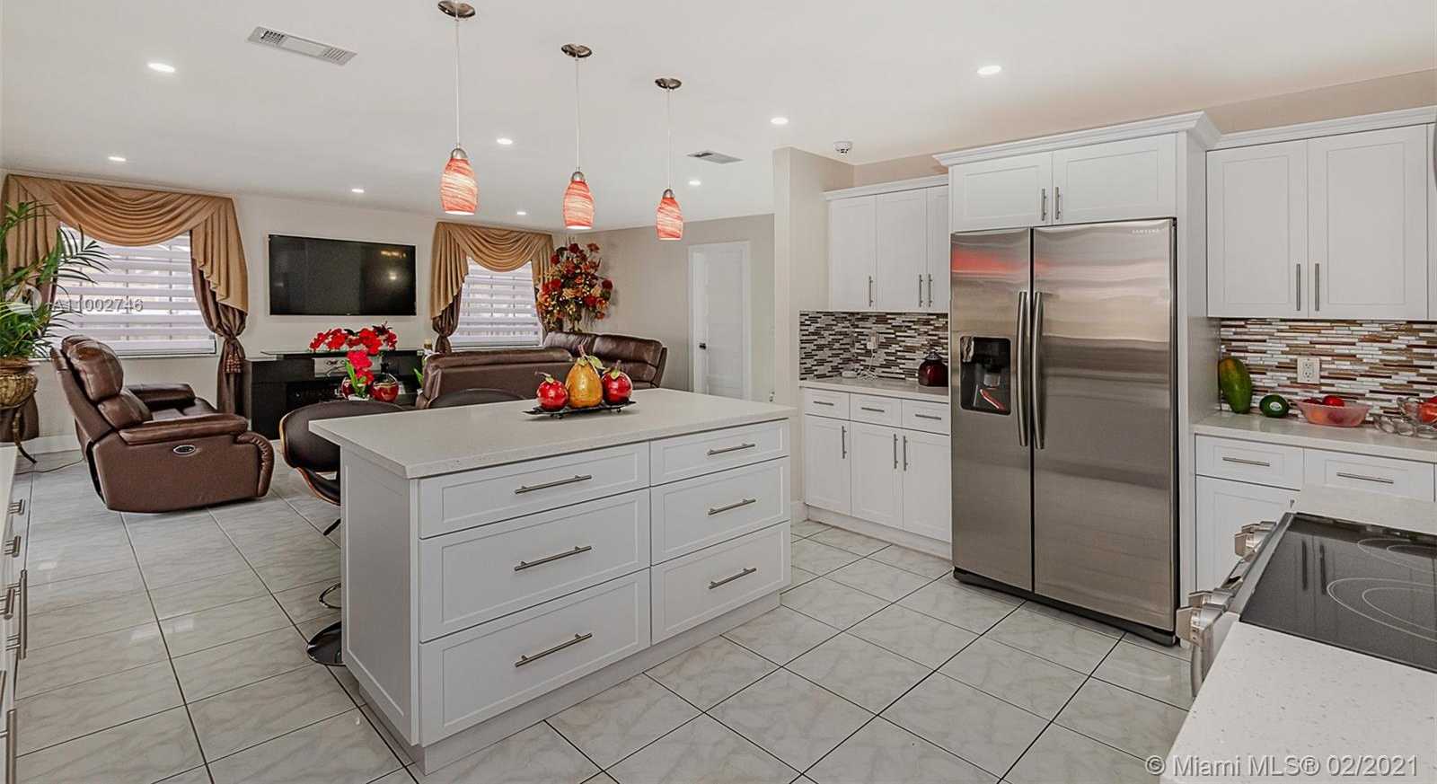 Small Image of 8113 NORTH WEST 163RD TER, Miami Lakes Number 15