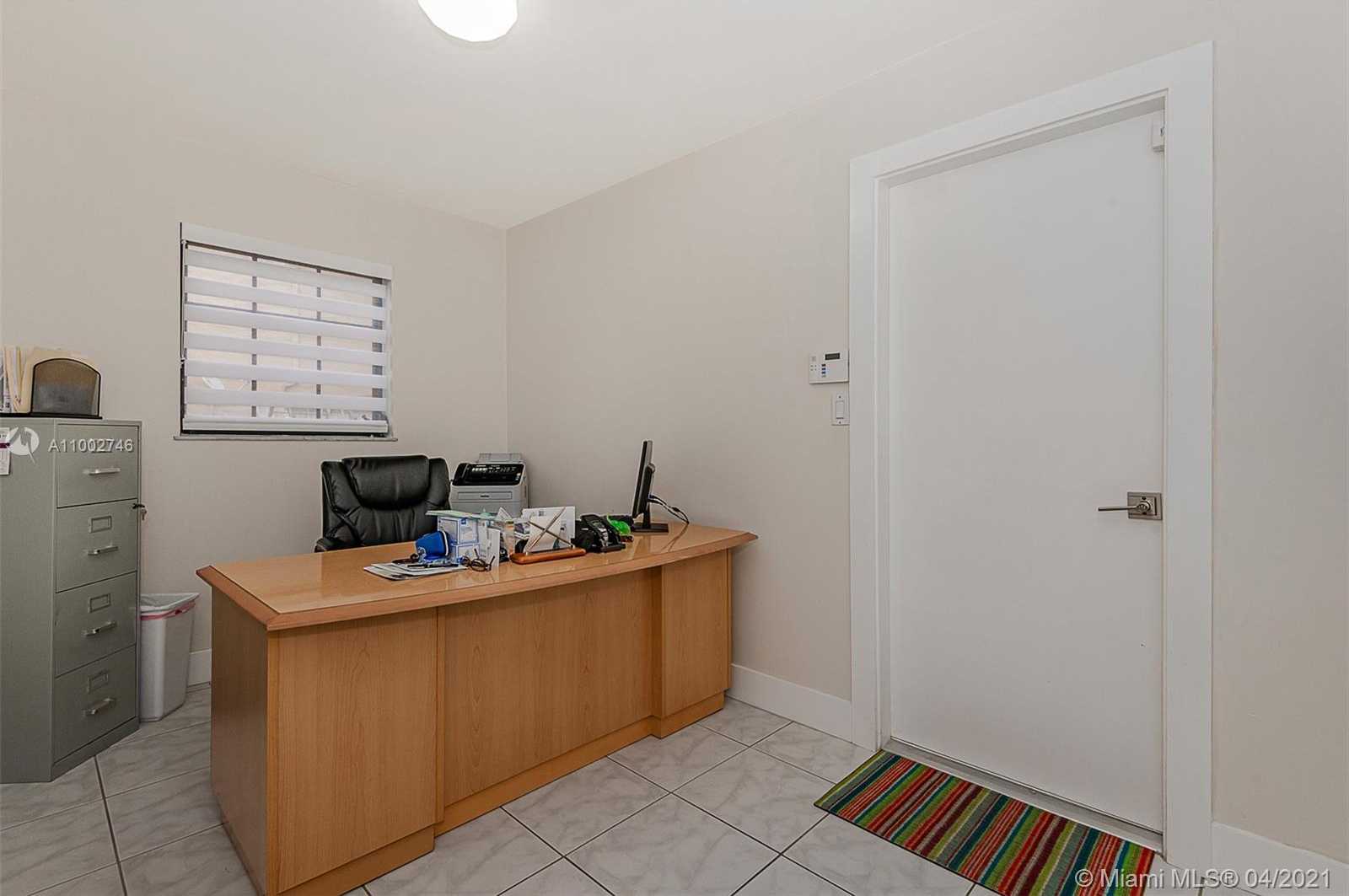 Small Image of 8113 NORTH WEST 163RD TER, Miami Lakes Number 18