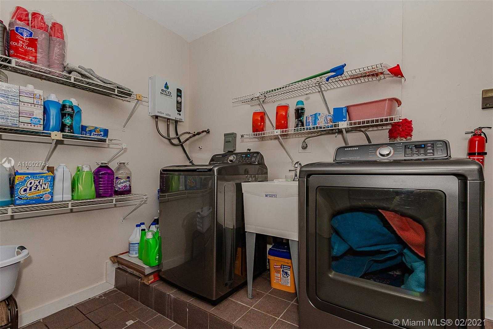 Small Image of 8113 NORTH WEST 163RD TER, Miami Lakes Number 31