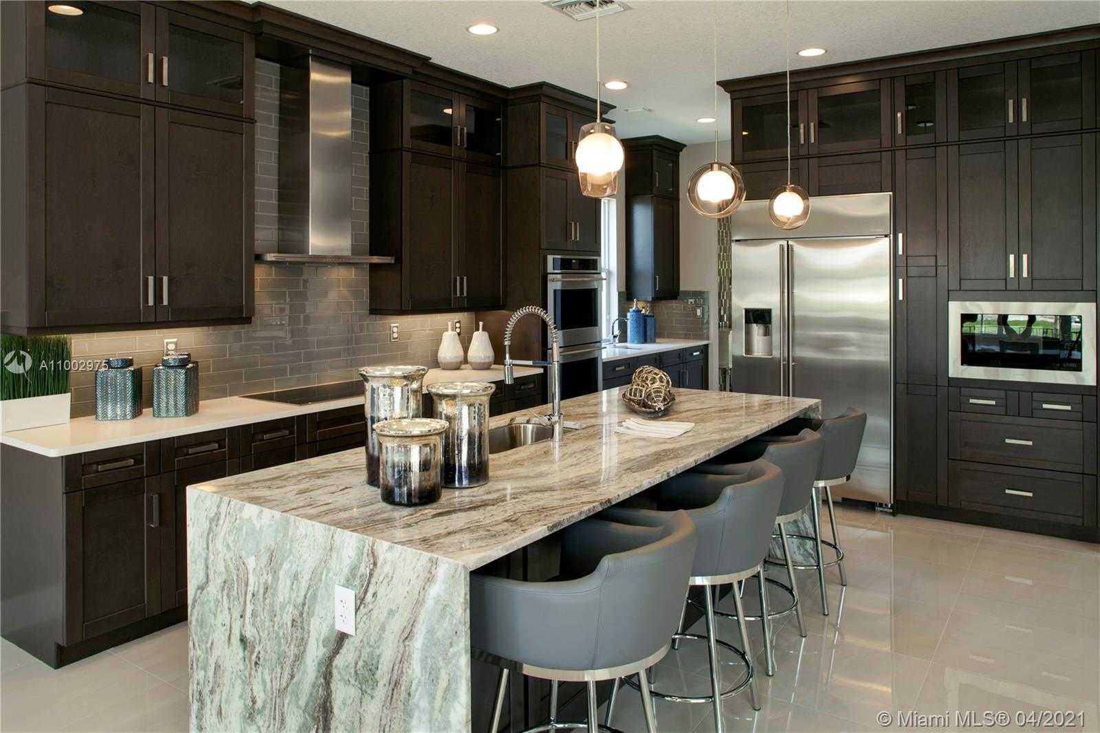 Small Image of 6985 SOUTH STILLWATER SHORES DR, Davie Number 10