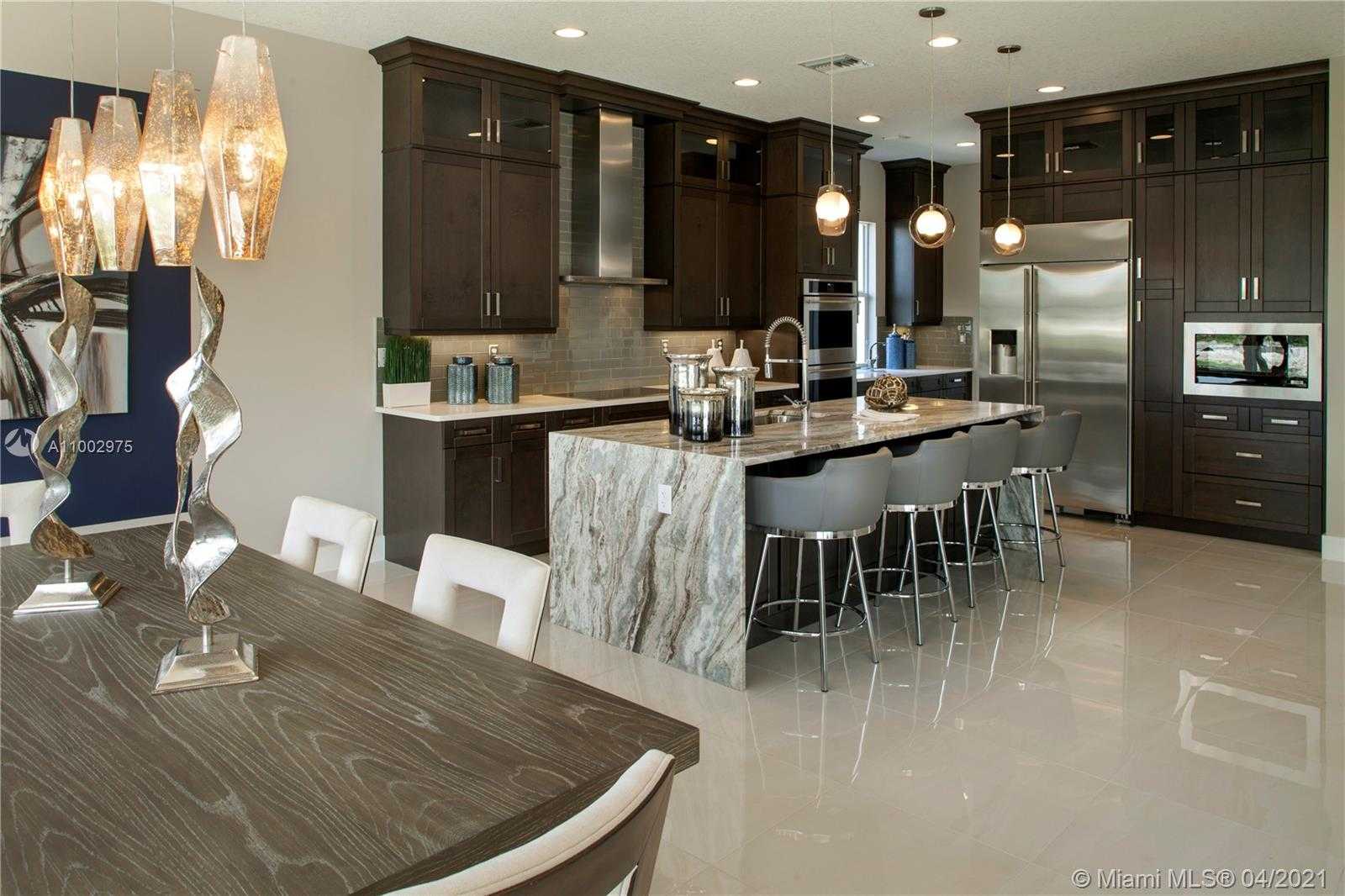 Small Image of 6985 SOUTH STILLWATER SHORES DR, Davie Number 11