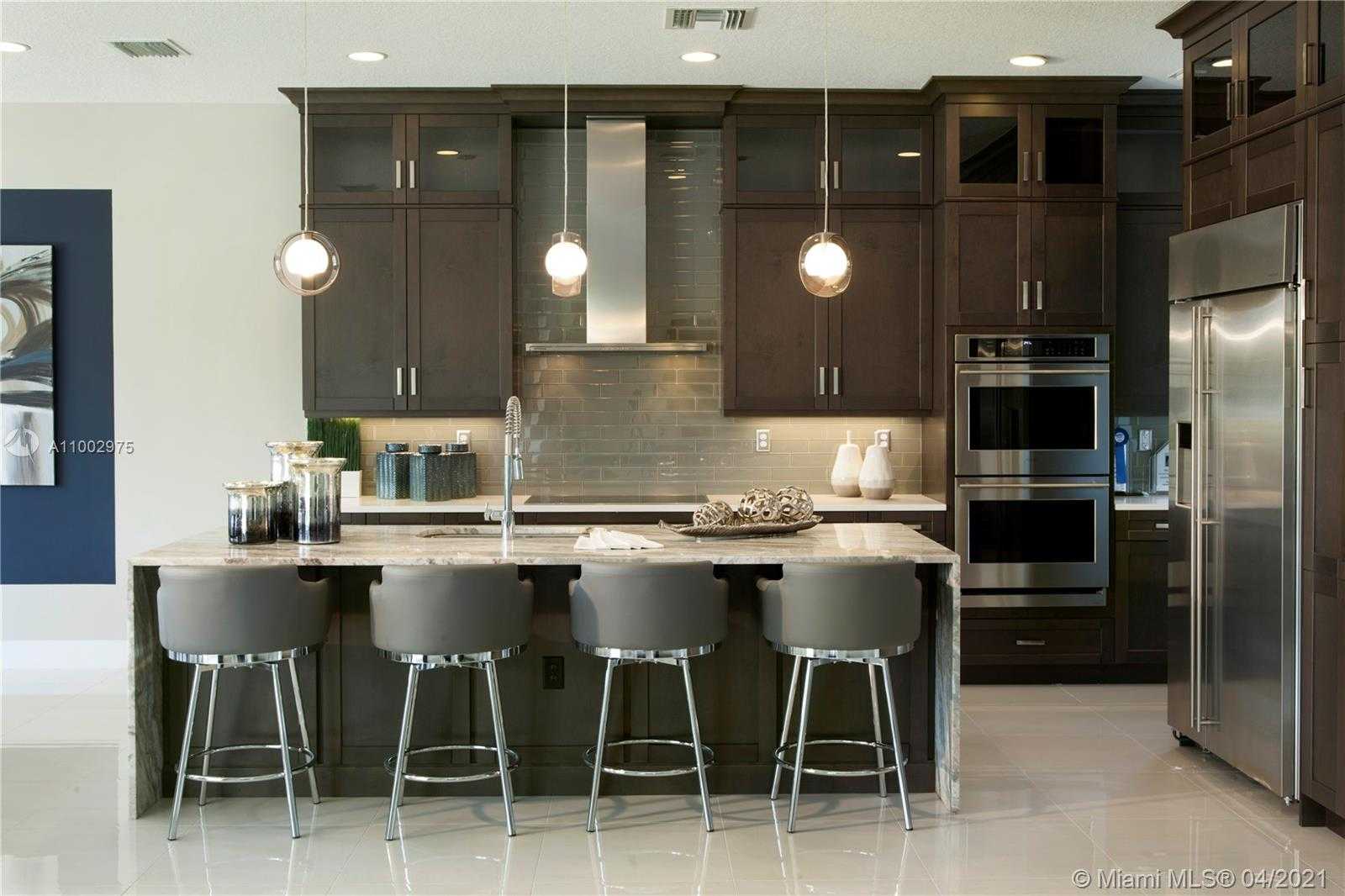 Small Image of 6985 SOUTH STILLWATER SHORES DR, Davie Number 12