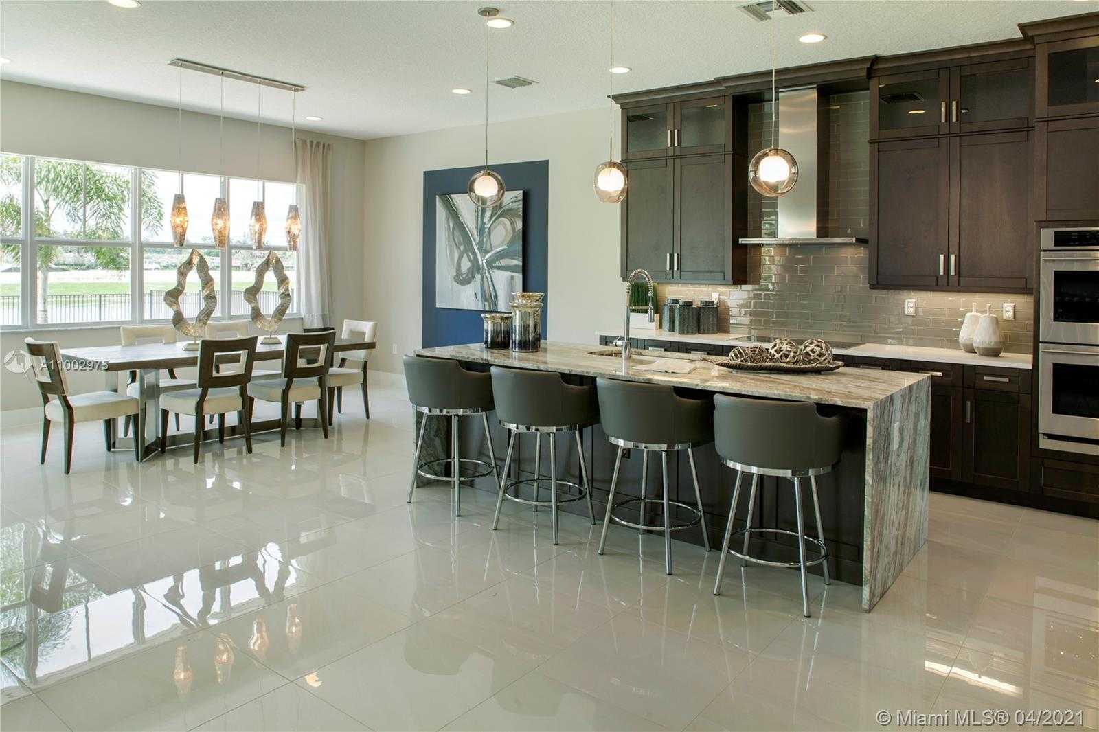 Small Image of 6985 SOUTH STILLWATER SHORES DR, Davie Number 13
