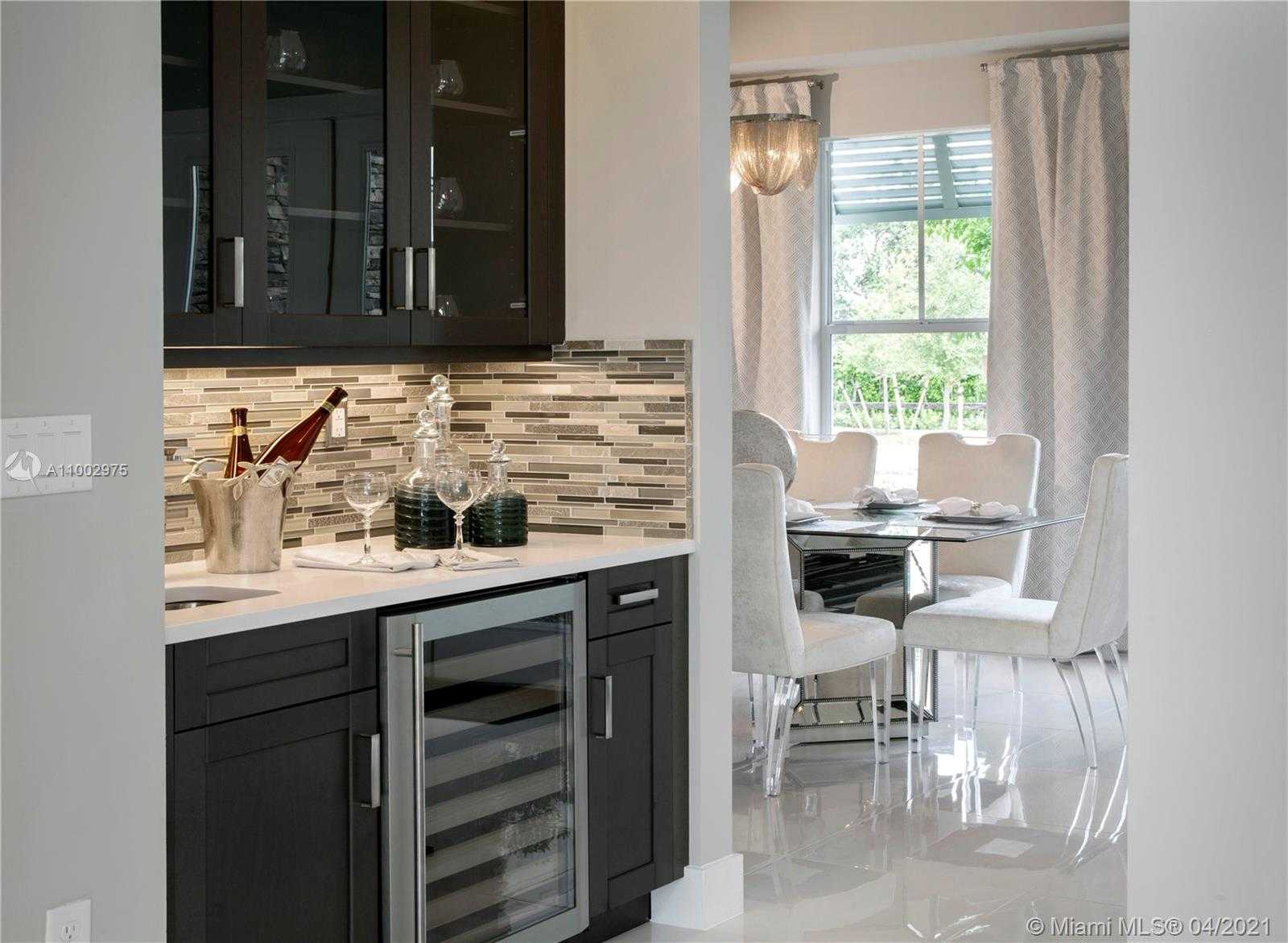 Small Image of 6985 SOUTH STILLWATER SHORES DR, Davie Number 16