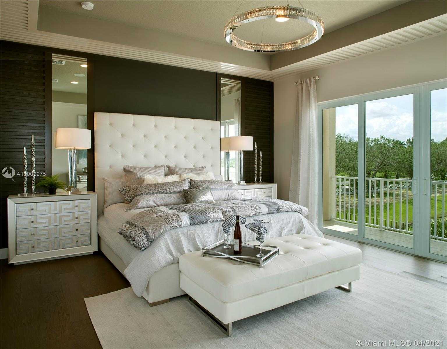 Small Image of 6985 SOUTH STILLWATER SHORES DR, Davie Number 28