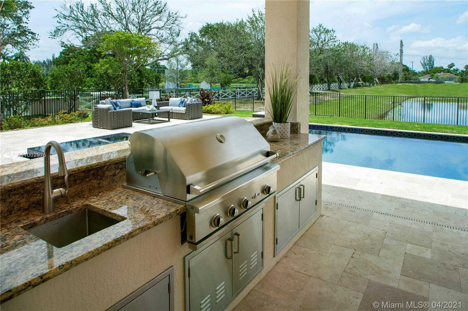 Small Image of 6985 SOUTH STILLWATER SHORES DR, Davie Number 9