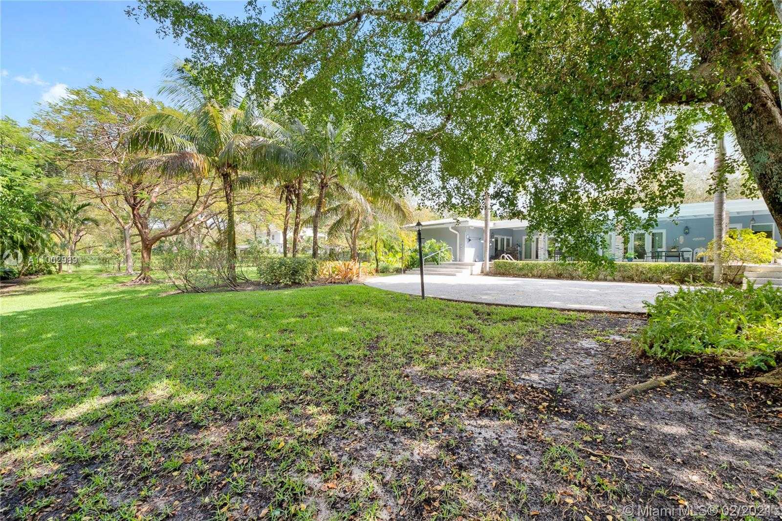 Small Image of 10800 OLD CUTLER RD, Coral Gables Number 11