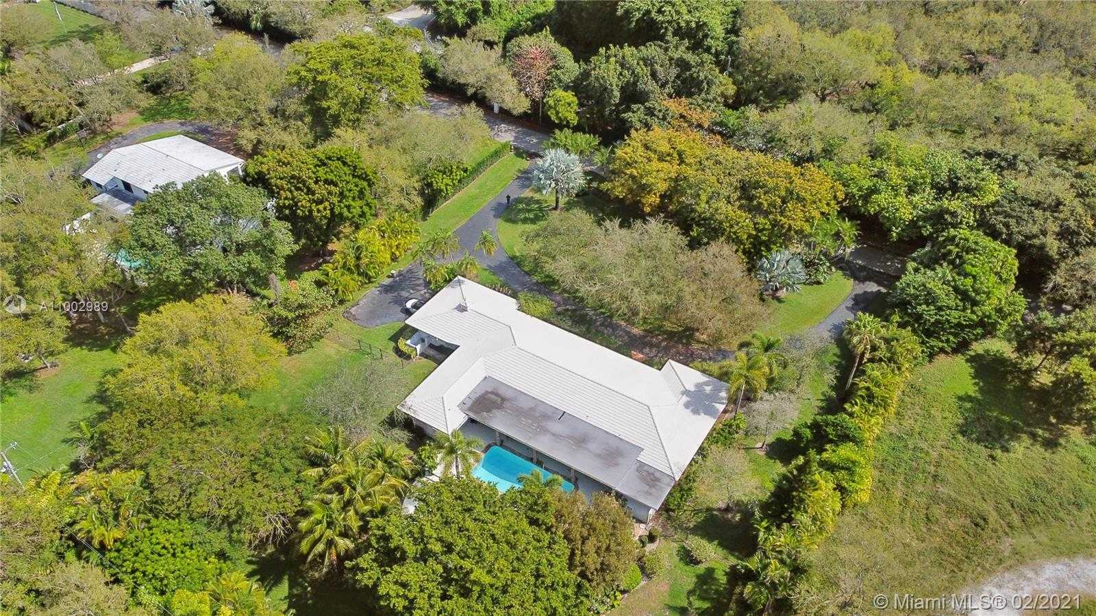Small Image of 10800 OLD CUTLER RD, Coral Gables Number 2