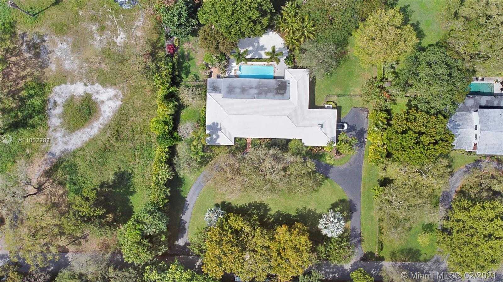 Small Image of 10800 OLD CUTLER RD, Coral Gables Number 34