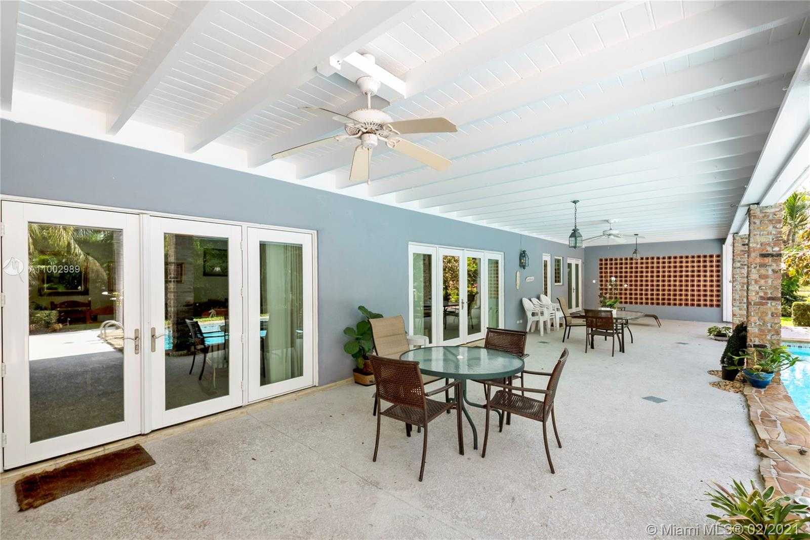 Small Image of 10800 OLD CUTLER RD, Coral Gables Number 5