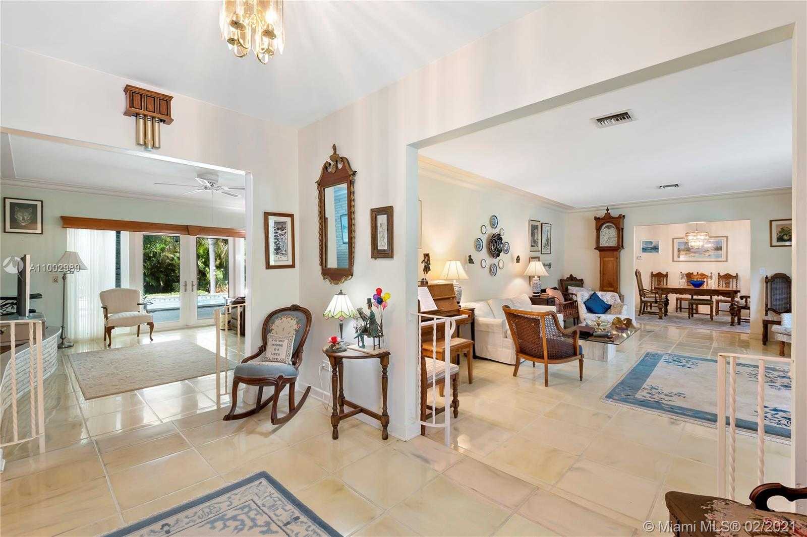 Small Image of 10800 OLD CUTLER RD, Coral Gables Number 8