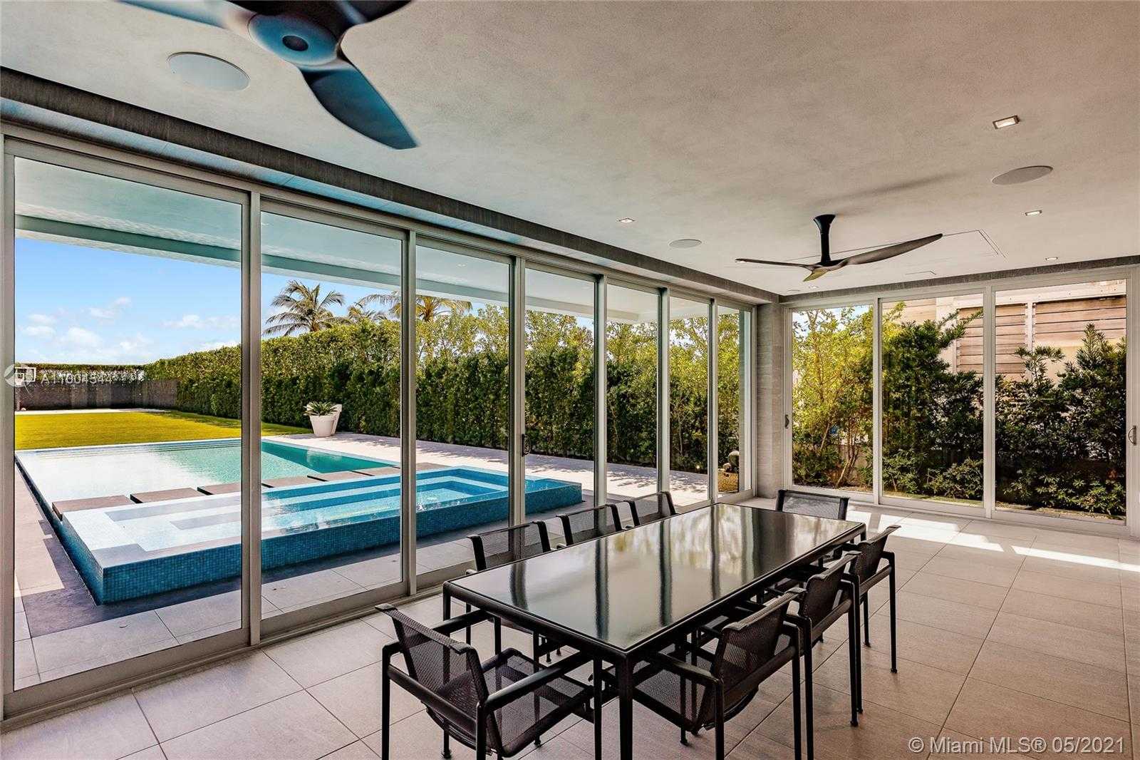 Small Image of 7717 ATLANTIC WAY, Miami Beach Number 14