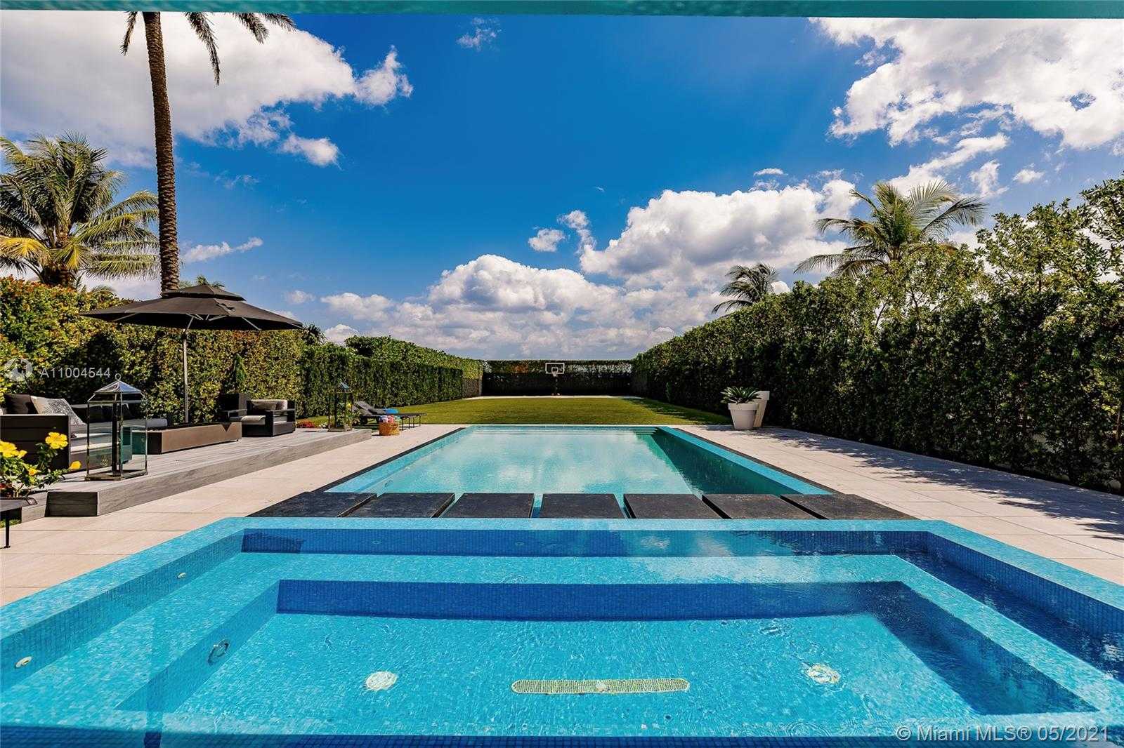 Small Image of 7717 ATLANTIC WAY, Miami Beach Number 60