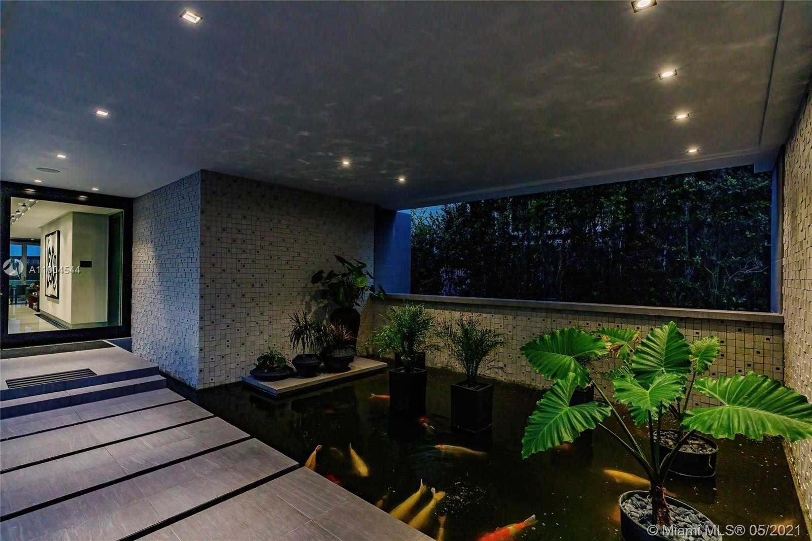 Small Image of 7717 ATLANTIC WAY, Miami Beach Number 77